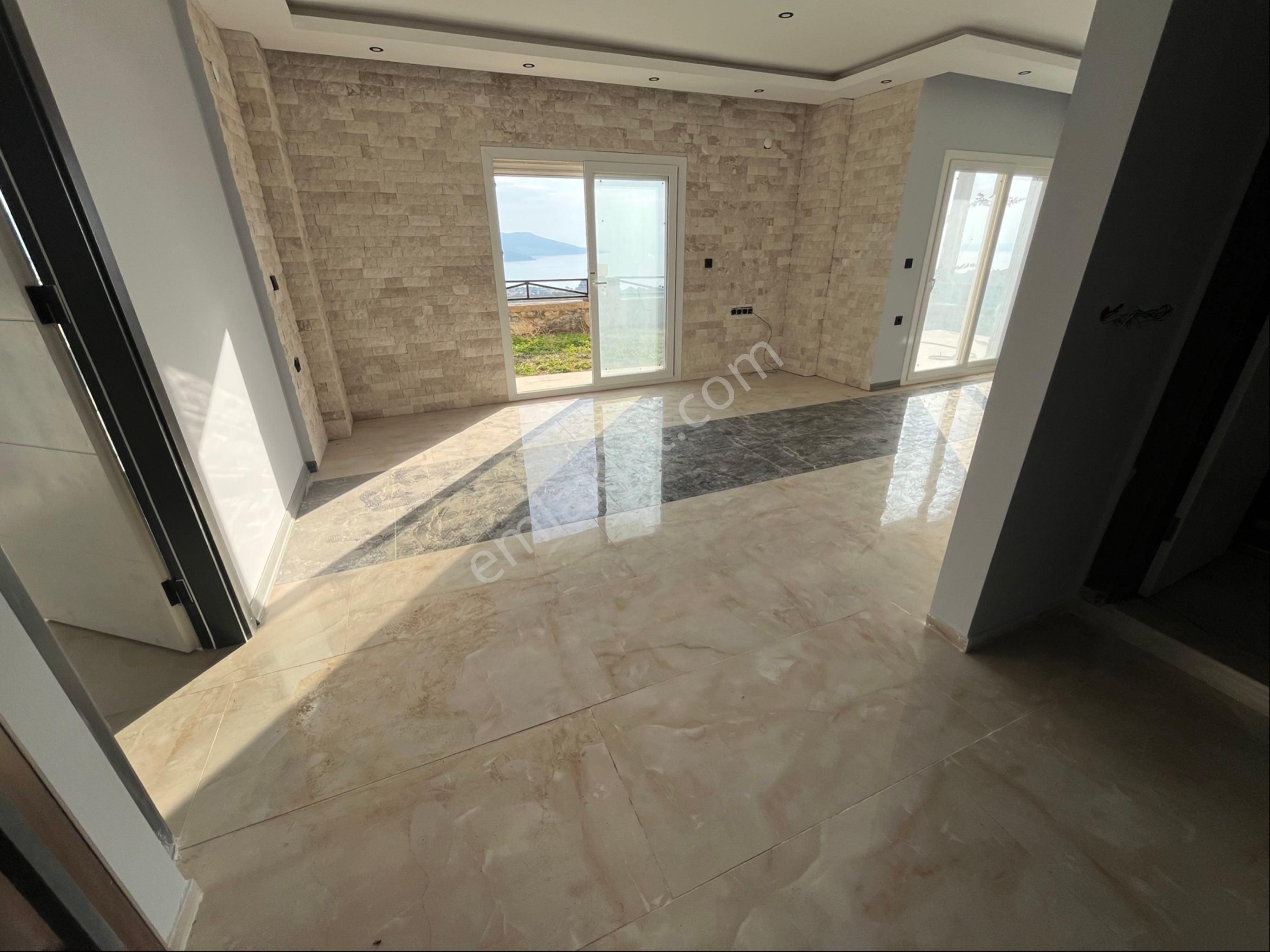 Zirve Gayrimenkul'den Full Deniz Manzaralı Bahçeli Tam Mustakil 4+1 Villa - Görsel 29