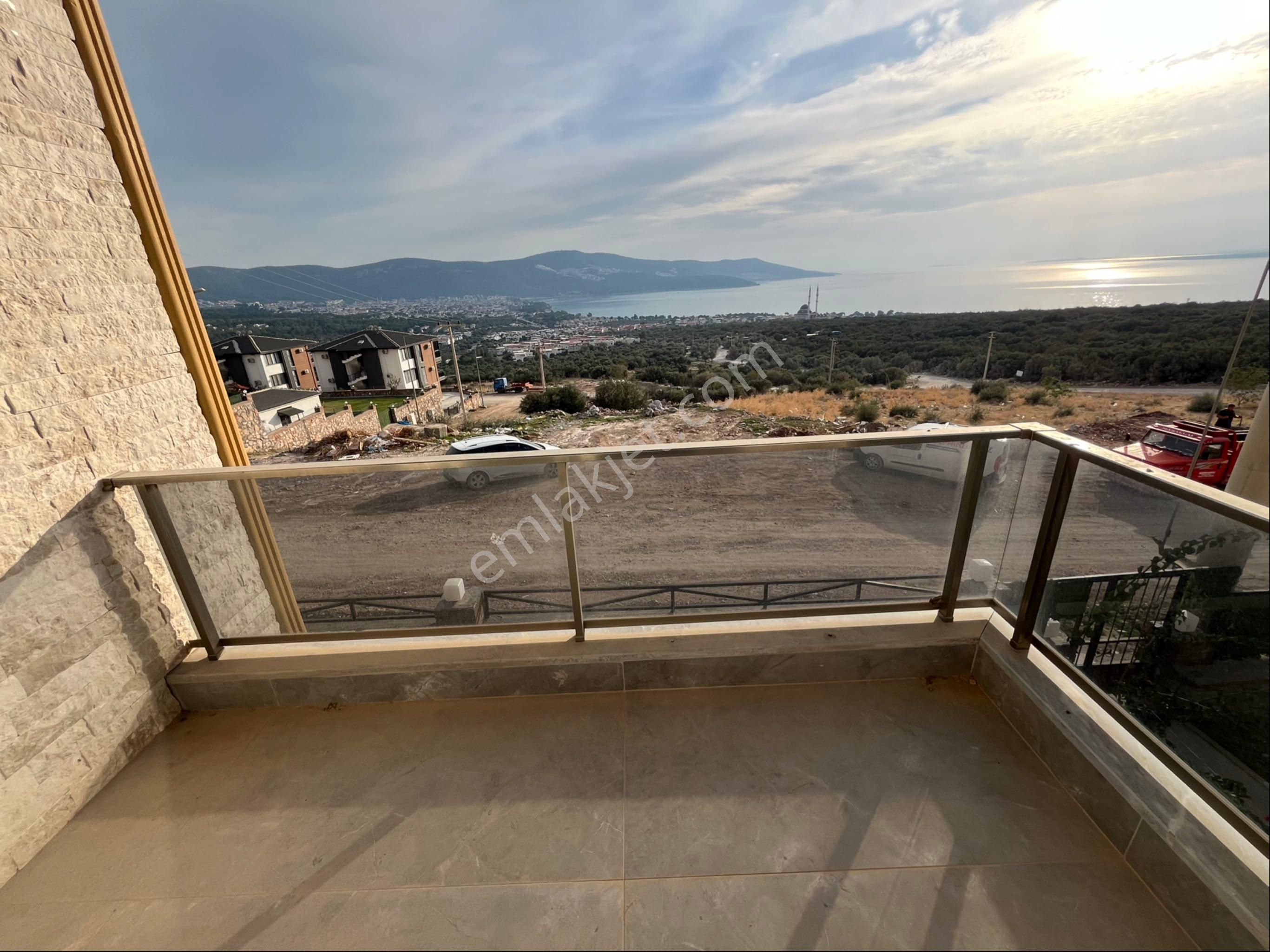 Zirve Gayrimenkul'den Full Deniz Manzaralı Bahçeli Tam Mustakil 4+1 Villa - Görsel 18