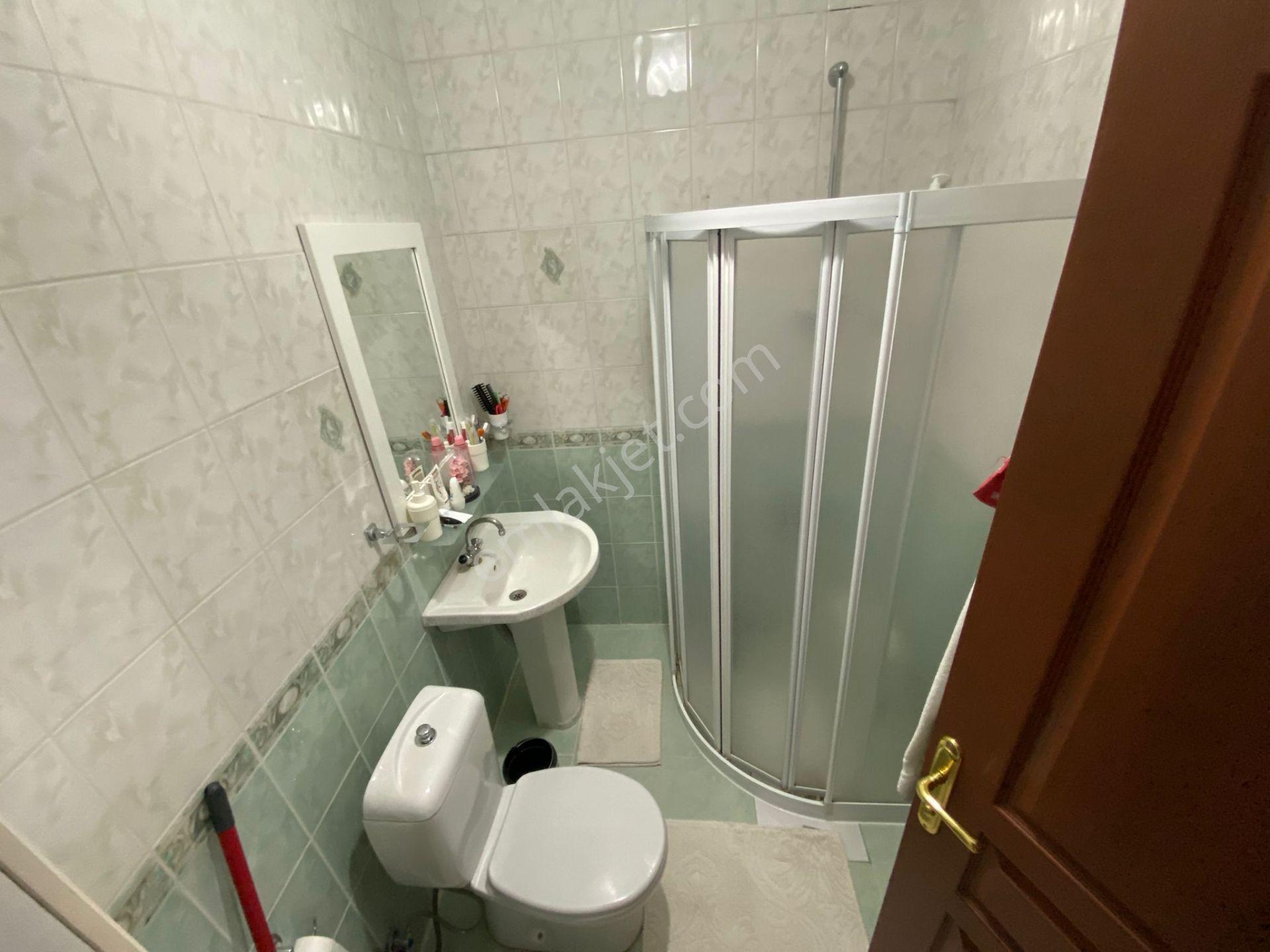 Karargahtepe Mahallesi'nde Cadde Üzerinde 3+1 Full Yapılı Daire! - Görsel 14