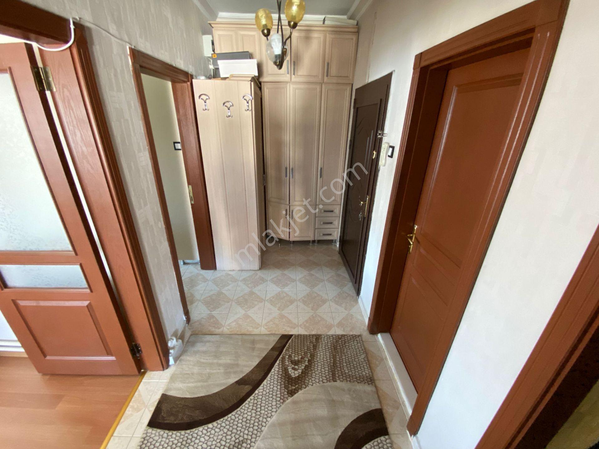 Karargahtepe Mahallesi'nde Cadde Üzerinde 3+1 Full Yapılı Daire! - Görsel 16