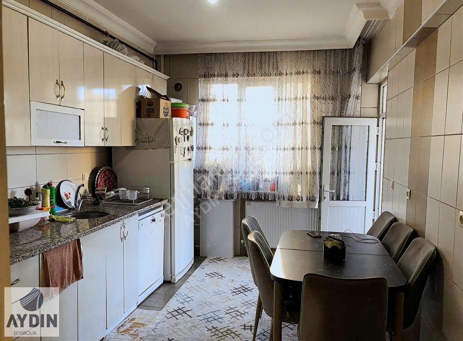 Aydın Satıyor'dan Büyük Kumköprü Cad. Arkasında 3+1 Geniş Daire - Görsel 31