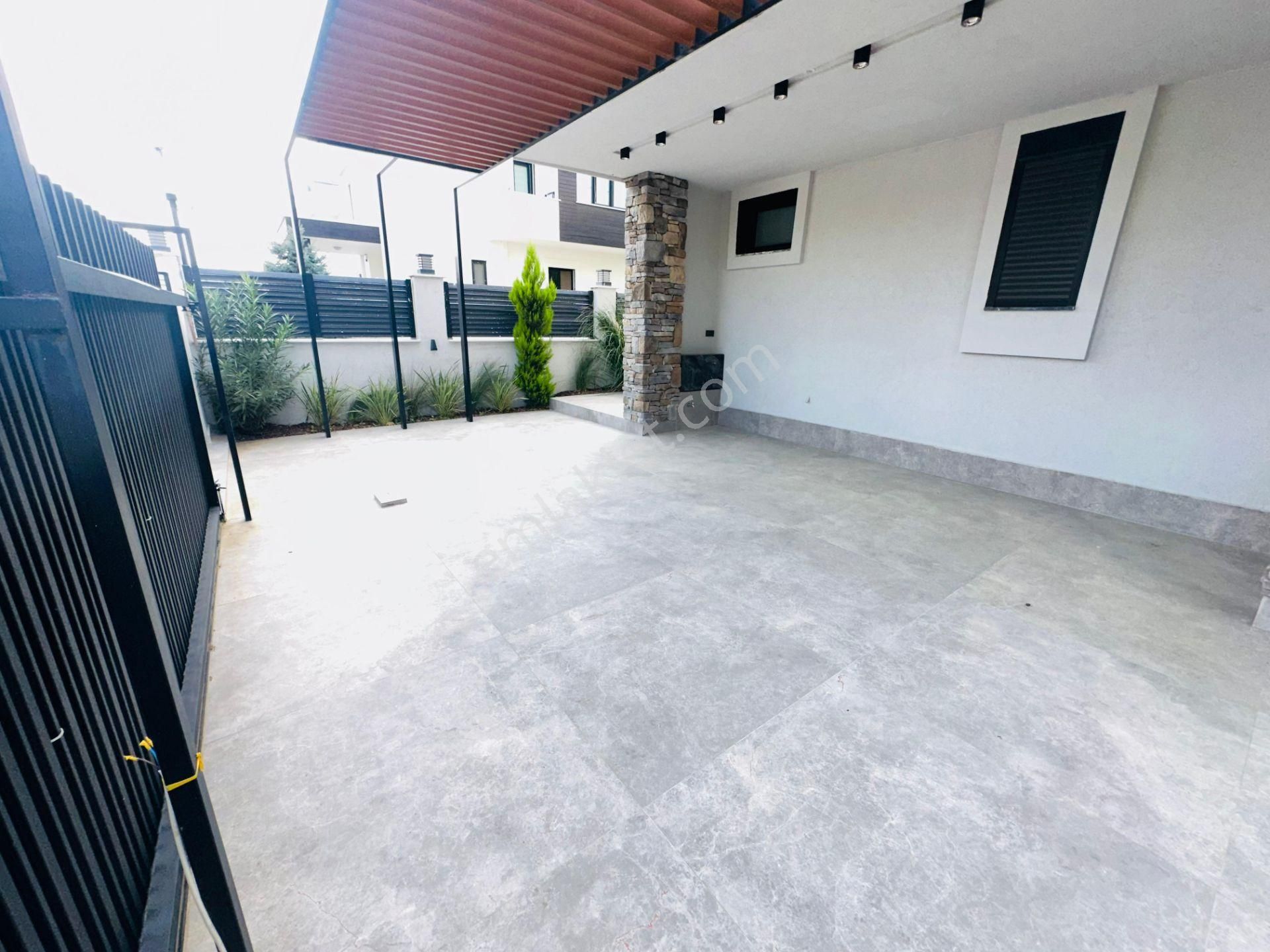 Güre Oteller Bölgesinde Müstakil Havuzlu Lüx 3+1 Satılık Villa - Görsel 22