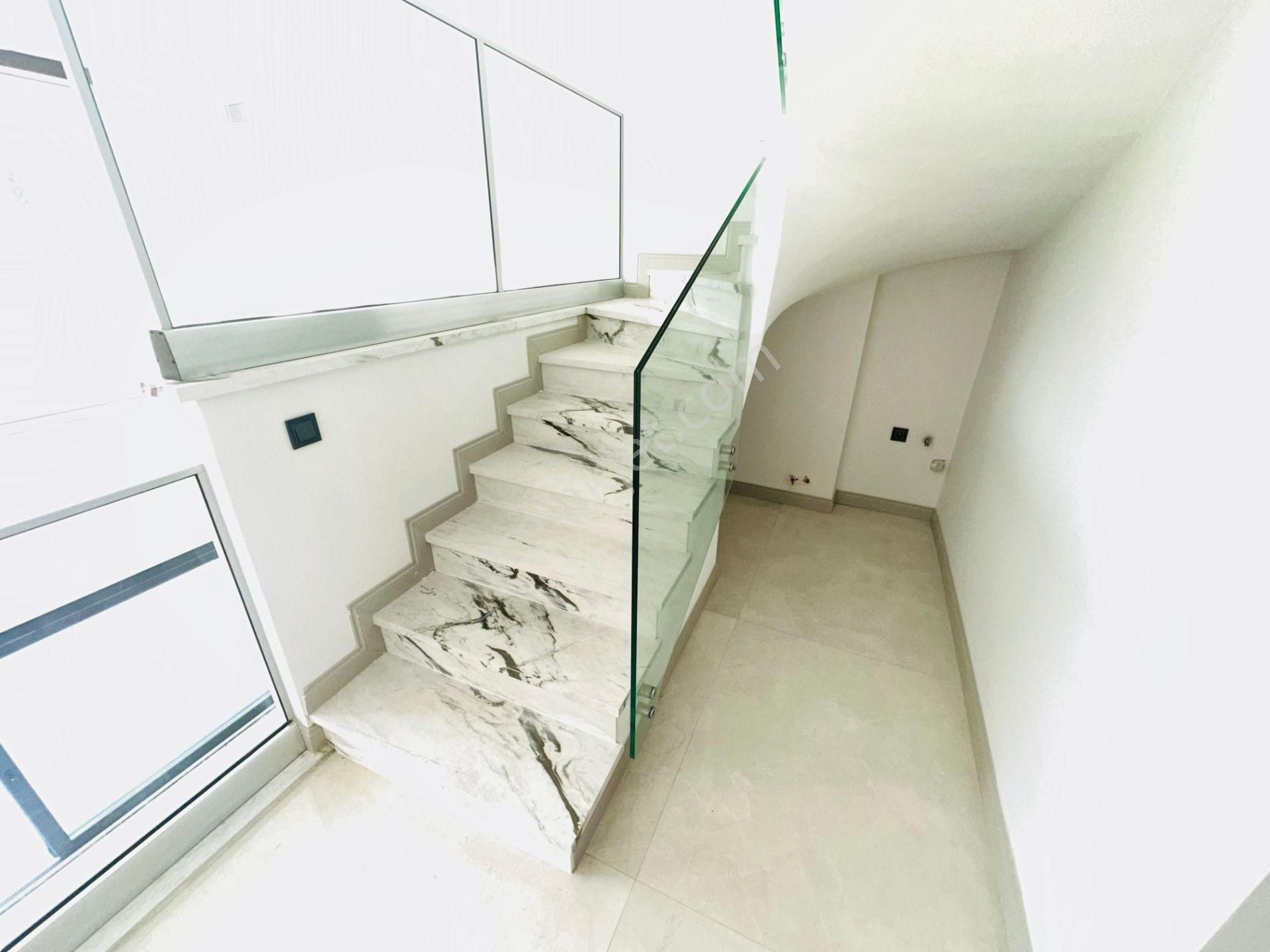 Güre Oteller Bölgesinde Müstakil Havuzlu Lüx 3+1 Satılık Villa - Görsel 15