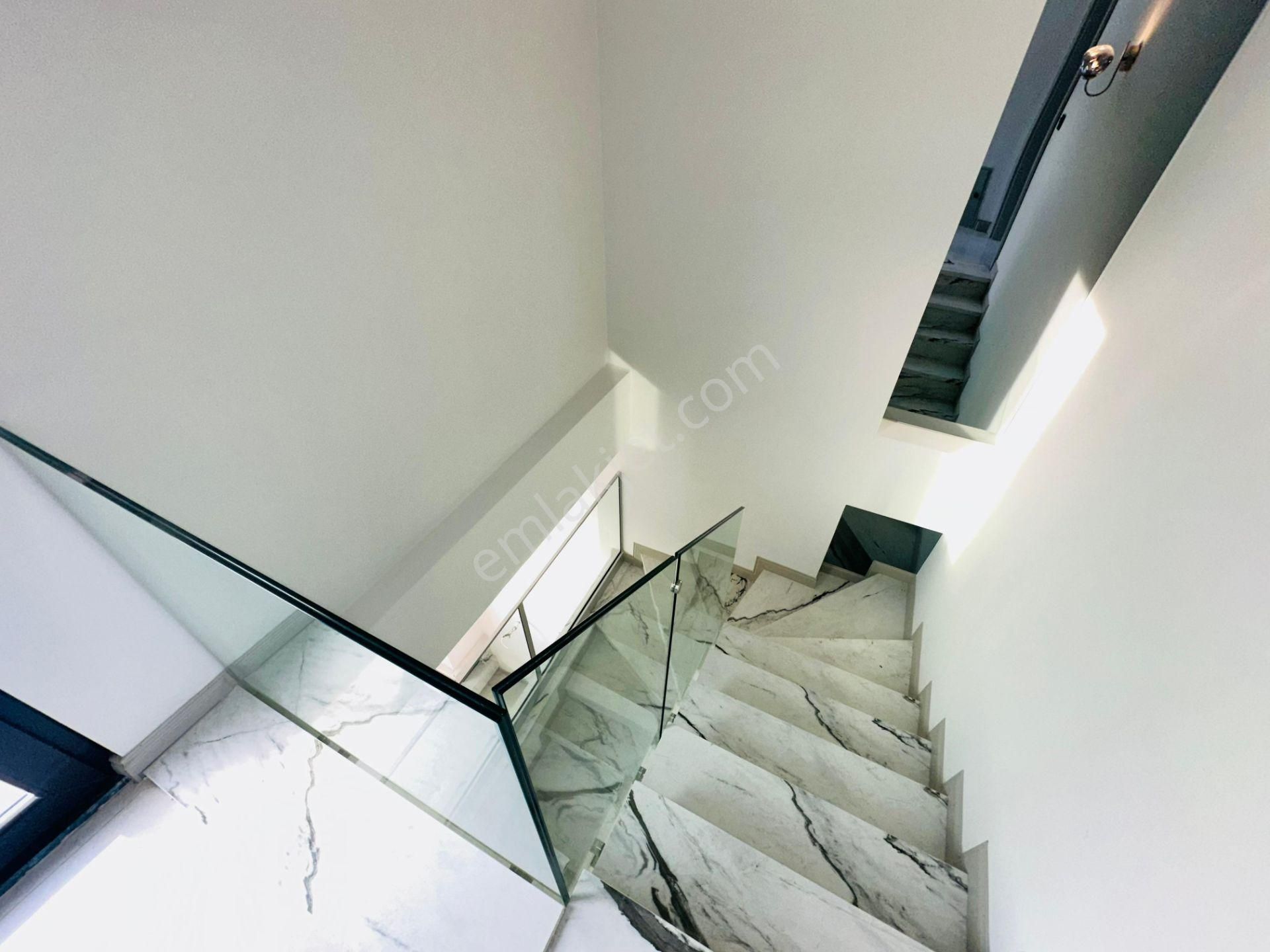 Güre Oteller Bölgesinde Müstakil Havuzlu Lüx 3+1 Satılık Villa - Görsel 26