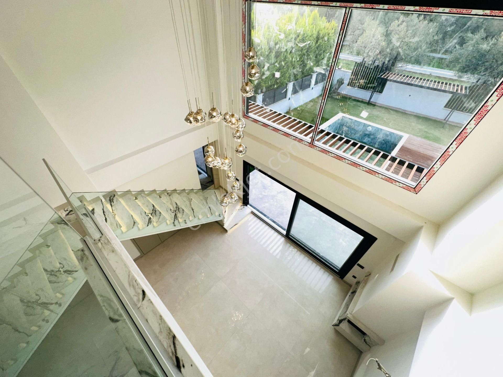 Güre Oteller Bölgesinde Müstakil Havuzlu Lüx 3+1 Satılık Villa - Görsel 14