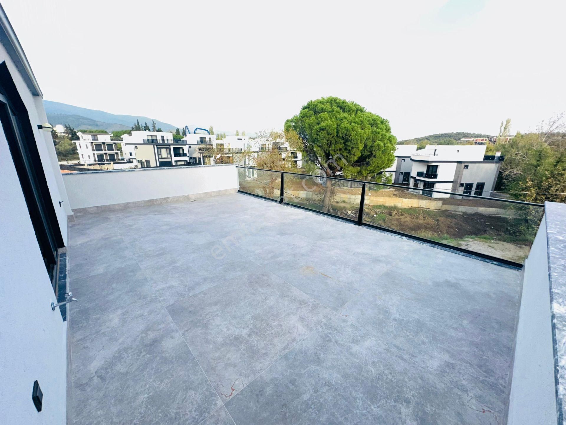 Güre Oteller Bölgesinde Müstakil Havuzlu Lüx 3+1 Satılık Villa - Görsel 32