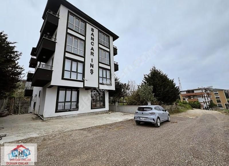 Duhan Emlak'tan Bayraktepe'de Ara Kat 1+1 Ankastreli Daire