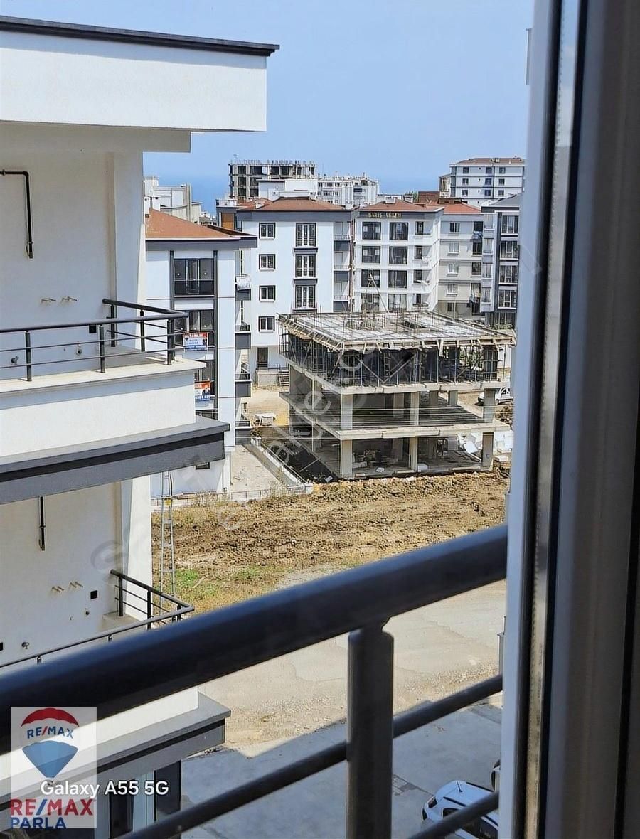 Berkay Zarflıoğlu'ndan Deniz Manzaralı Eşyalı Fırsat 1+1 Daire - Görsel 7