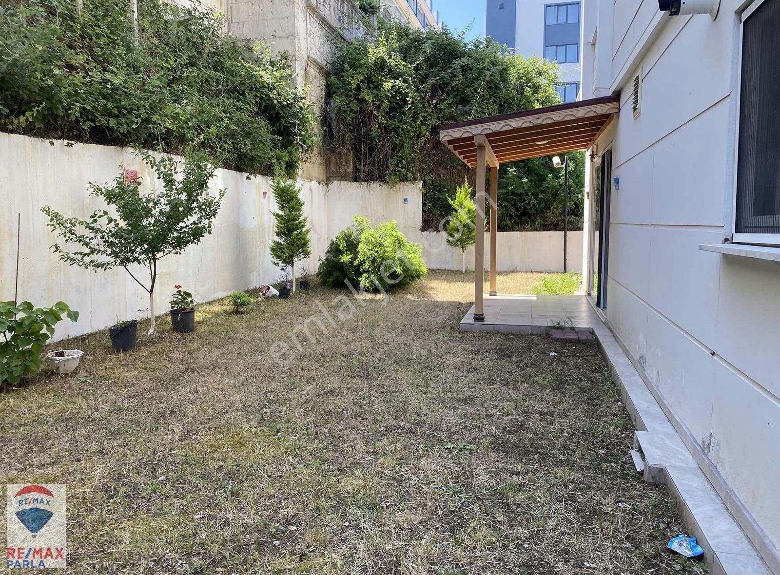 Tramvaya Durağına 50 M Satılık Eşyalı 1+1 - Görsel 10