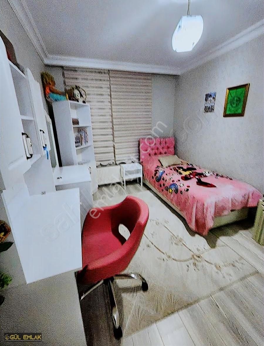 Karapürçek Te Cadde Üzerinde Asansörlü 1kat Bakımlı Daire - Görsel 15