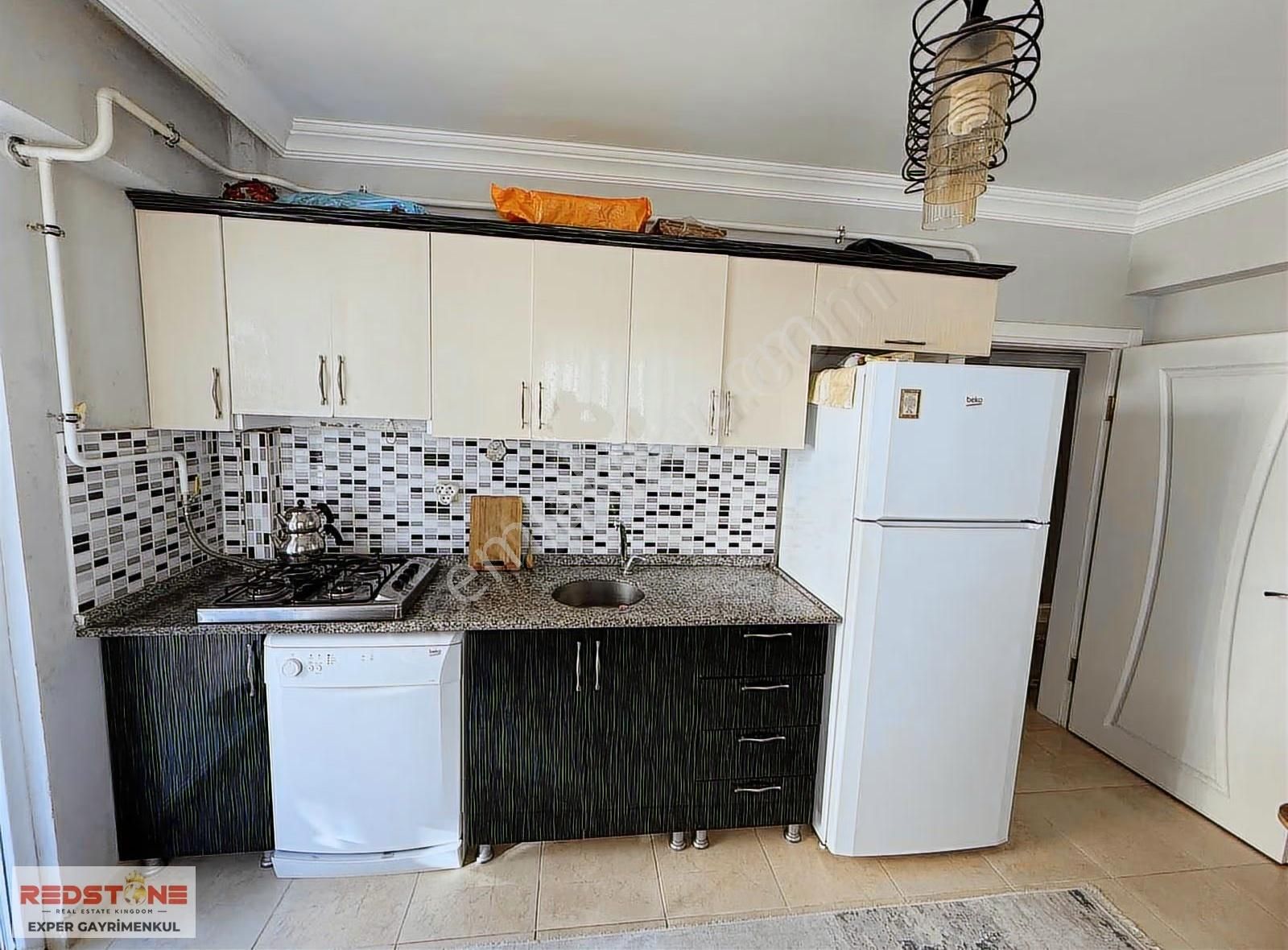 Aziziye'de Havuzlu Sitede,kombili Cam Balkonlu 2+1 Satılık Daire - Görsel 6