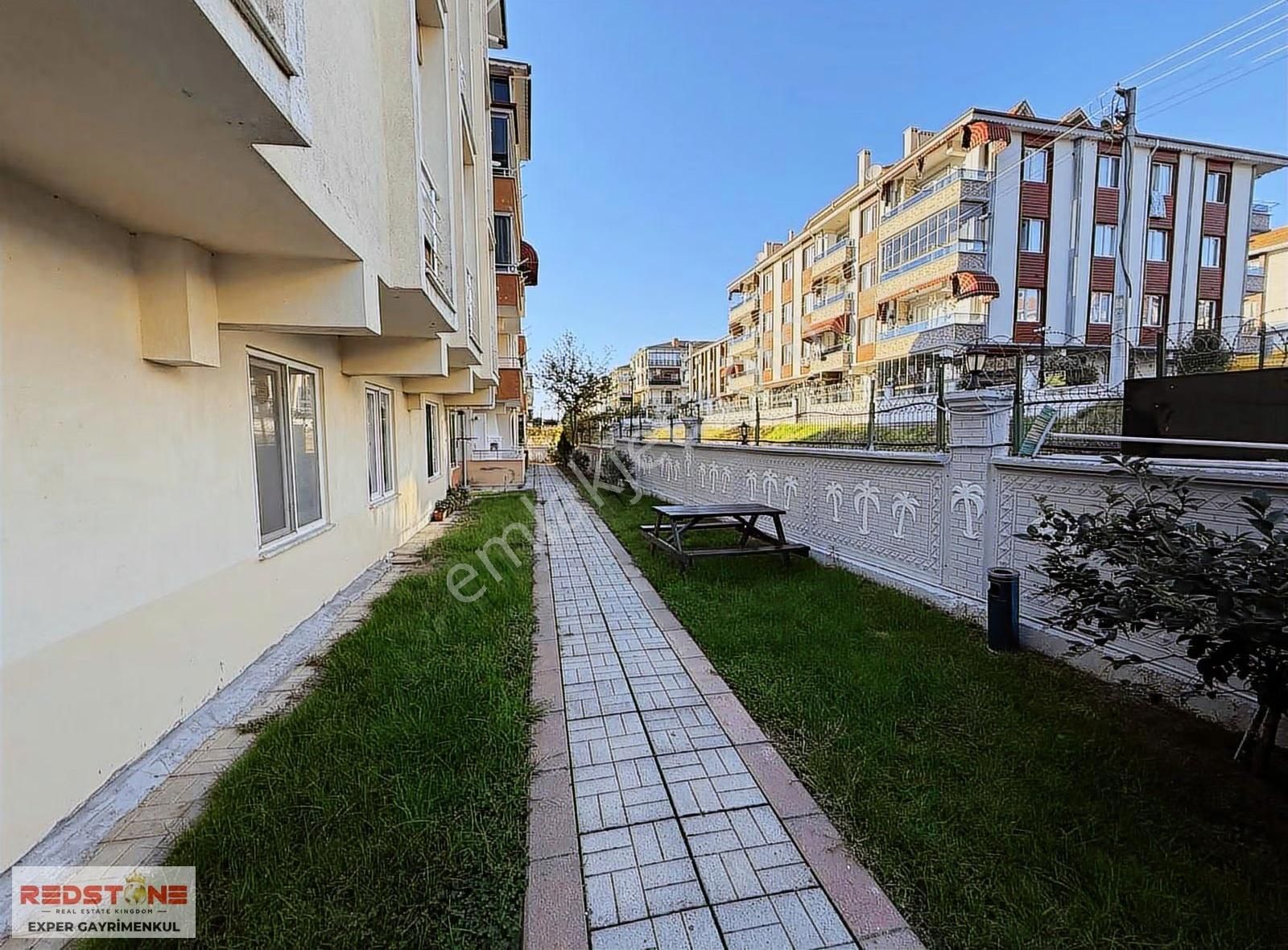 Aziziye'de Havuzlu Sitede,kombili Cam Balkonlu 2+1 Satılık Daire - Görsel 9