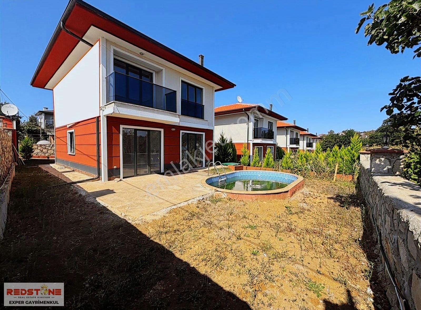 Kefken Kumcağız Plajına Yakın Havuzlu Müstakil Satılık Villa - Görsel 12