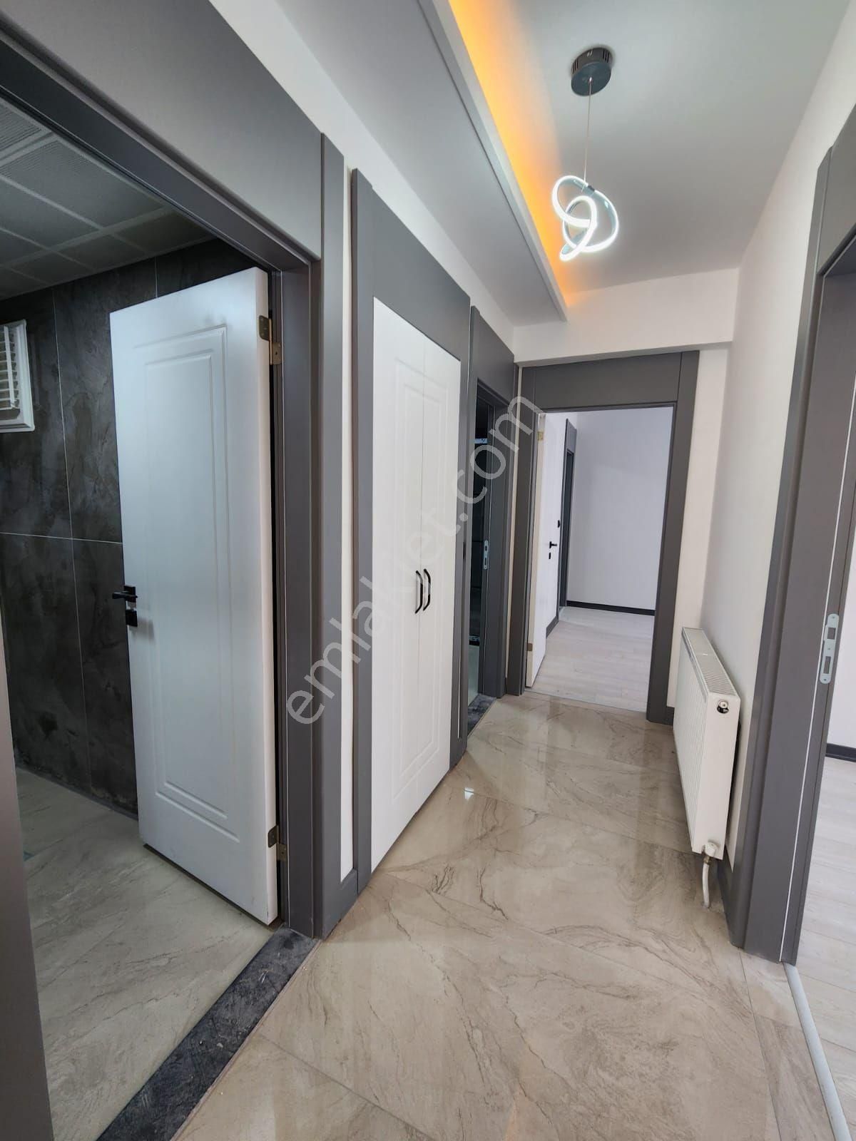 Gül Emlaktan Karapürçekte Full Yapılı 3+1 Geniş Daire - Görsel 19