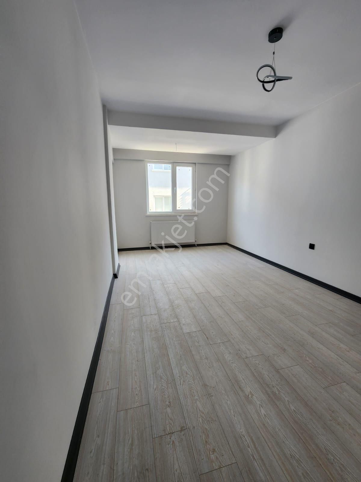 Gül Emlaktan Karapürçekte Full Yapılı 3+1 Geniş Daire - Görsel 18