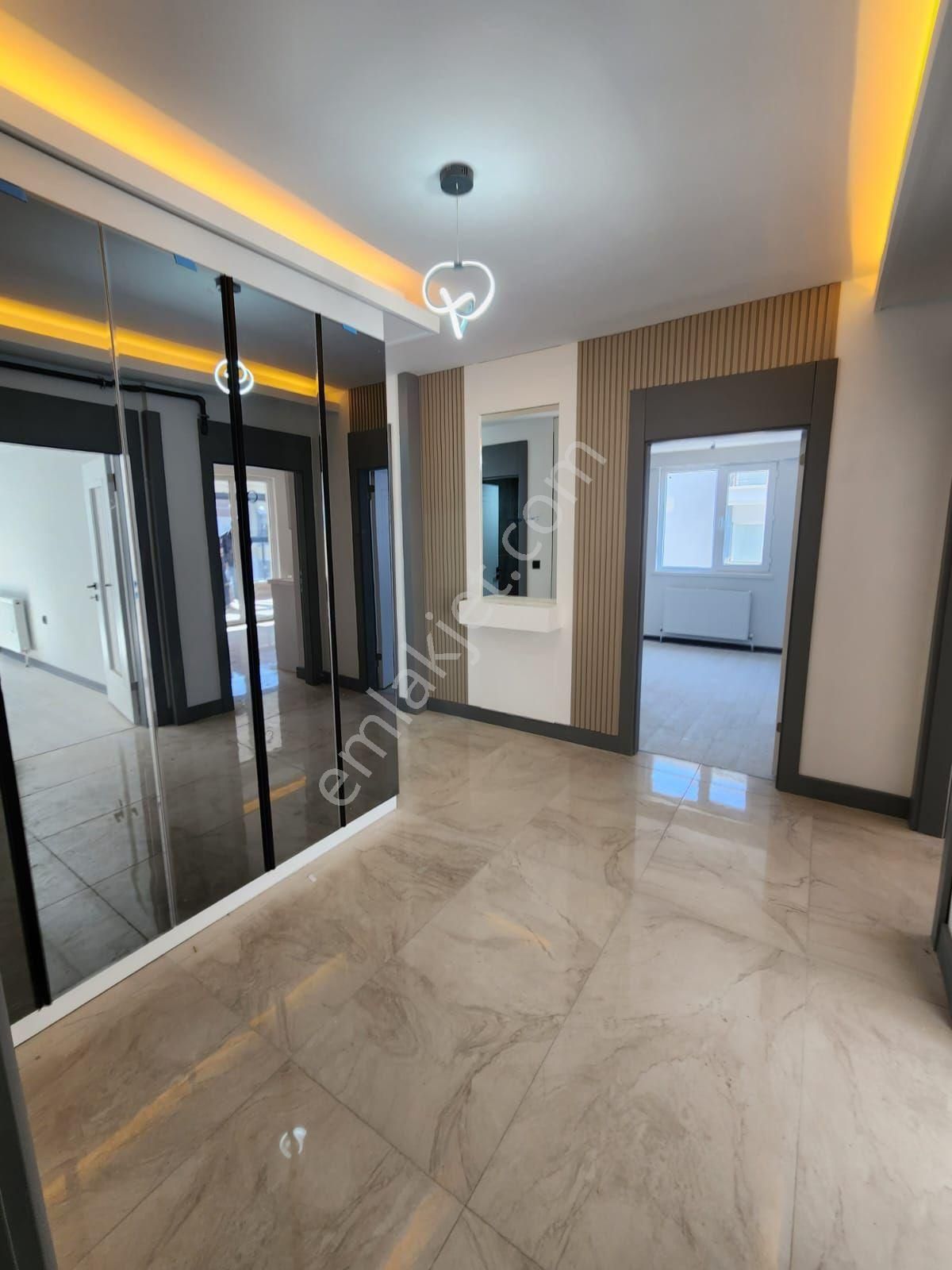 Gül Emlaktan Karapürçekte Full Yapılı 3+1 Geniş Daire - Görsel 26