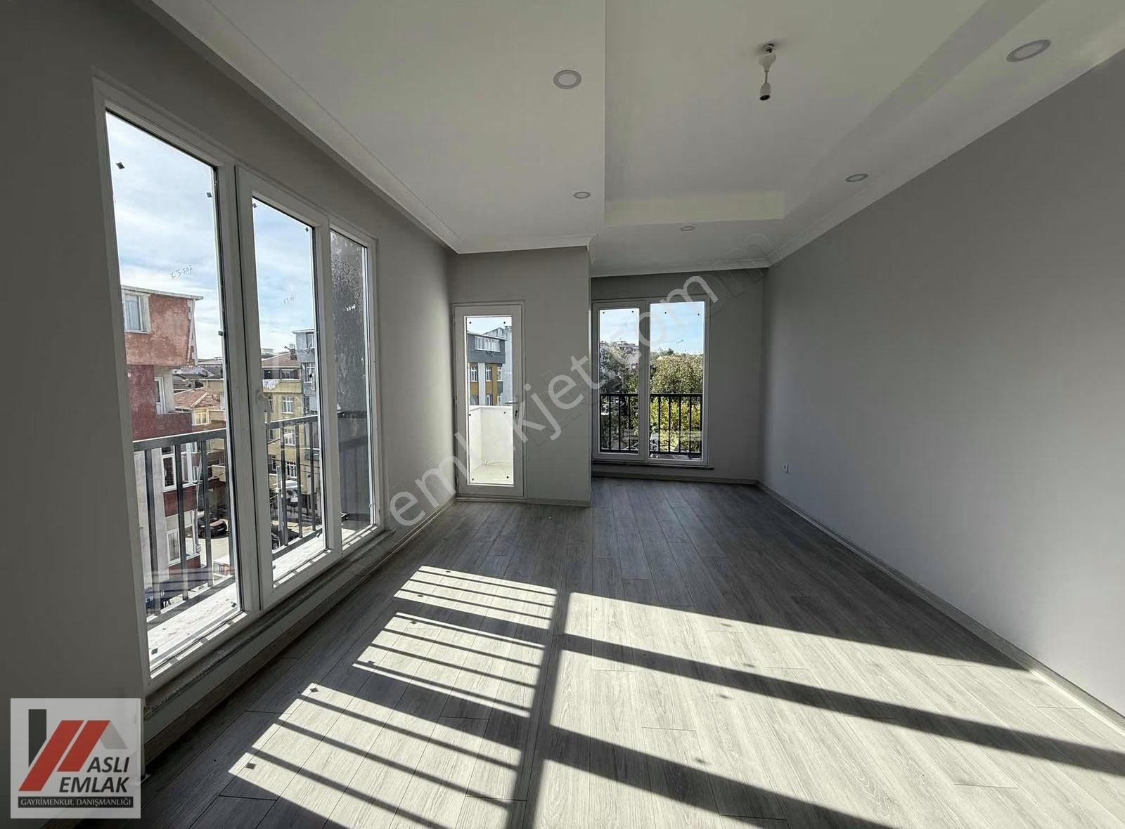 Aslı Emlak'tan Zübeyde Hanım Mah. Sıfır Satılık 3+1 Daire