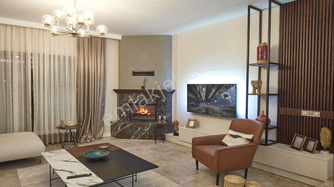 Kuşadası Davutlarda Özel Havuzlu Geniş Bahçeli Satılık Sıfır Villa - Görsel 6