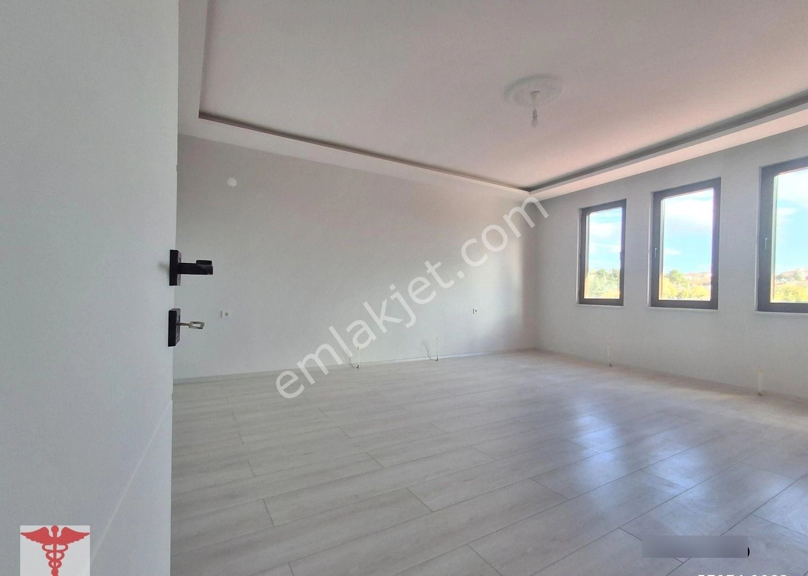 Klass Emlaktan Naccar Mahallesinde Satılık Köşk - Görsel 11