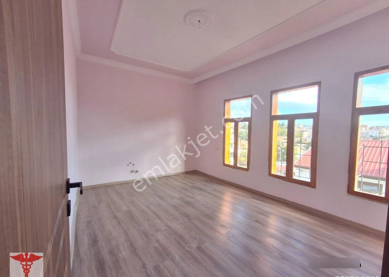 Klass Emlaktan Naccar Mahallesinde Satılık Köşk - Görsel 9