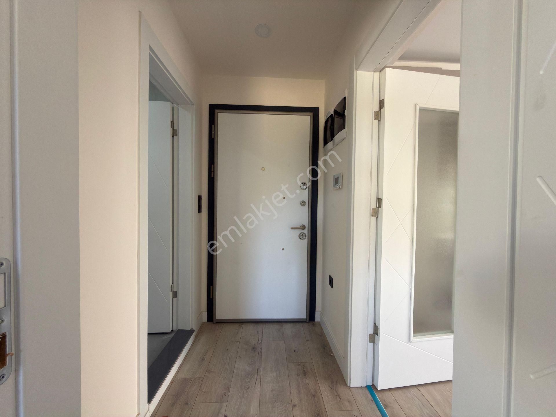 Merkezde 1+1 Yüksek Giriş Sıfır Daire - Görsel 2