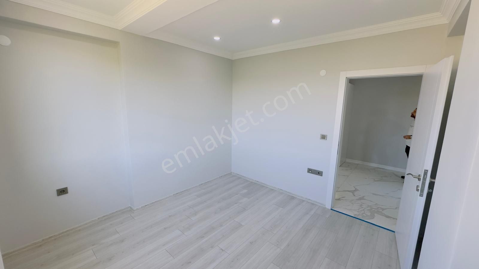 Merkez Kemerköprü Satılık Müstakil Garajlı 4+1 Sıfır Daire - Görsel 11