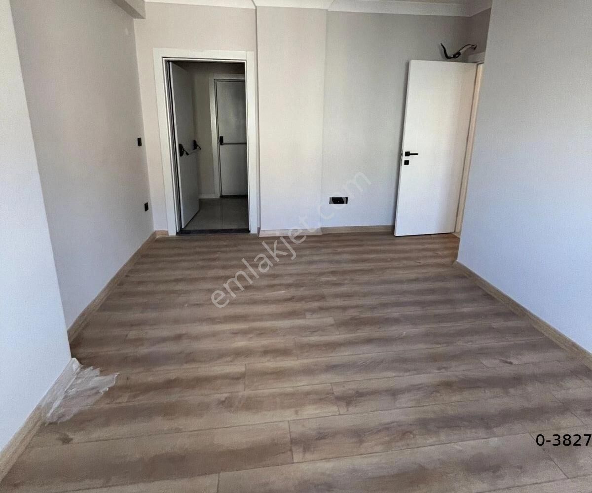 Göztepe Minibüs Caddesi Üzerinde Prestijli 2+1 Asansörlü Sıfır Satılık Daire - Görsel 19