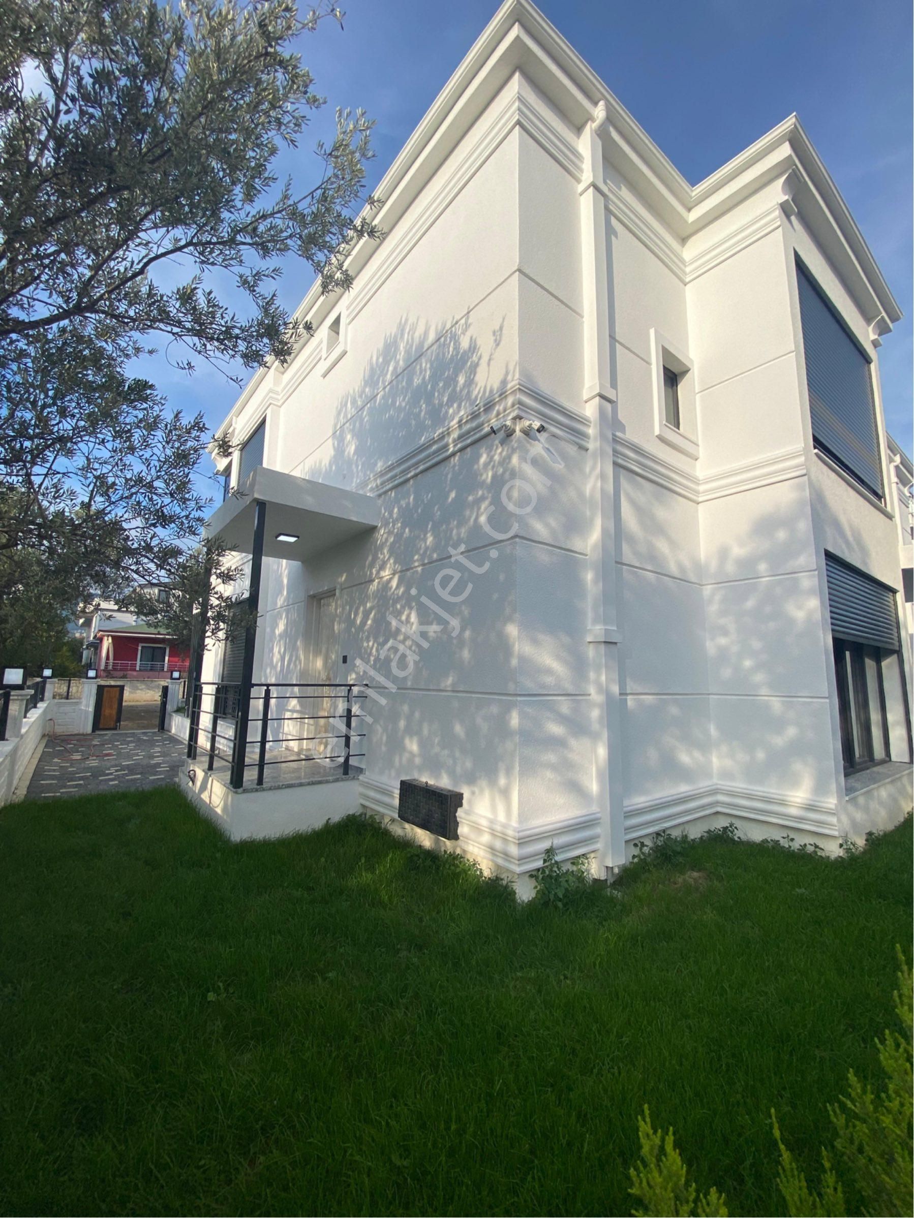 Cadde'den Kazdağları Manzaralı Ultra Şık 4+1 Satılık Villa - Görsel 5