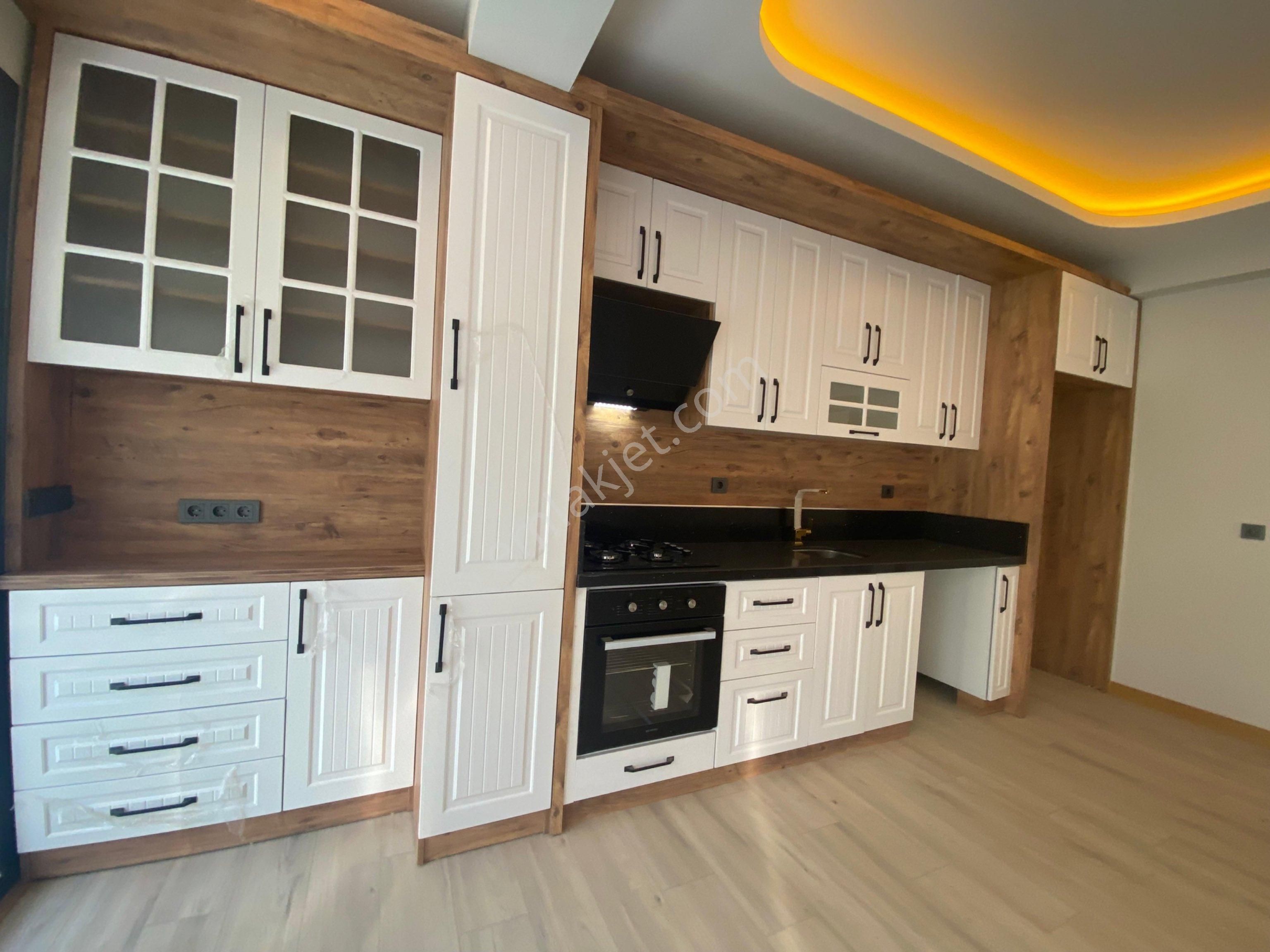 Cadde'den Kazdağları Manzaralı Ultra Şık 4+1 Satılık Villa - Görsel 2