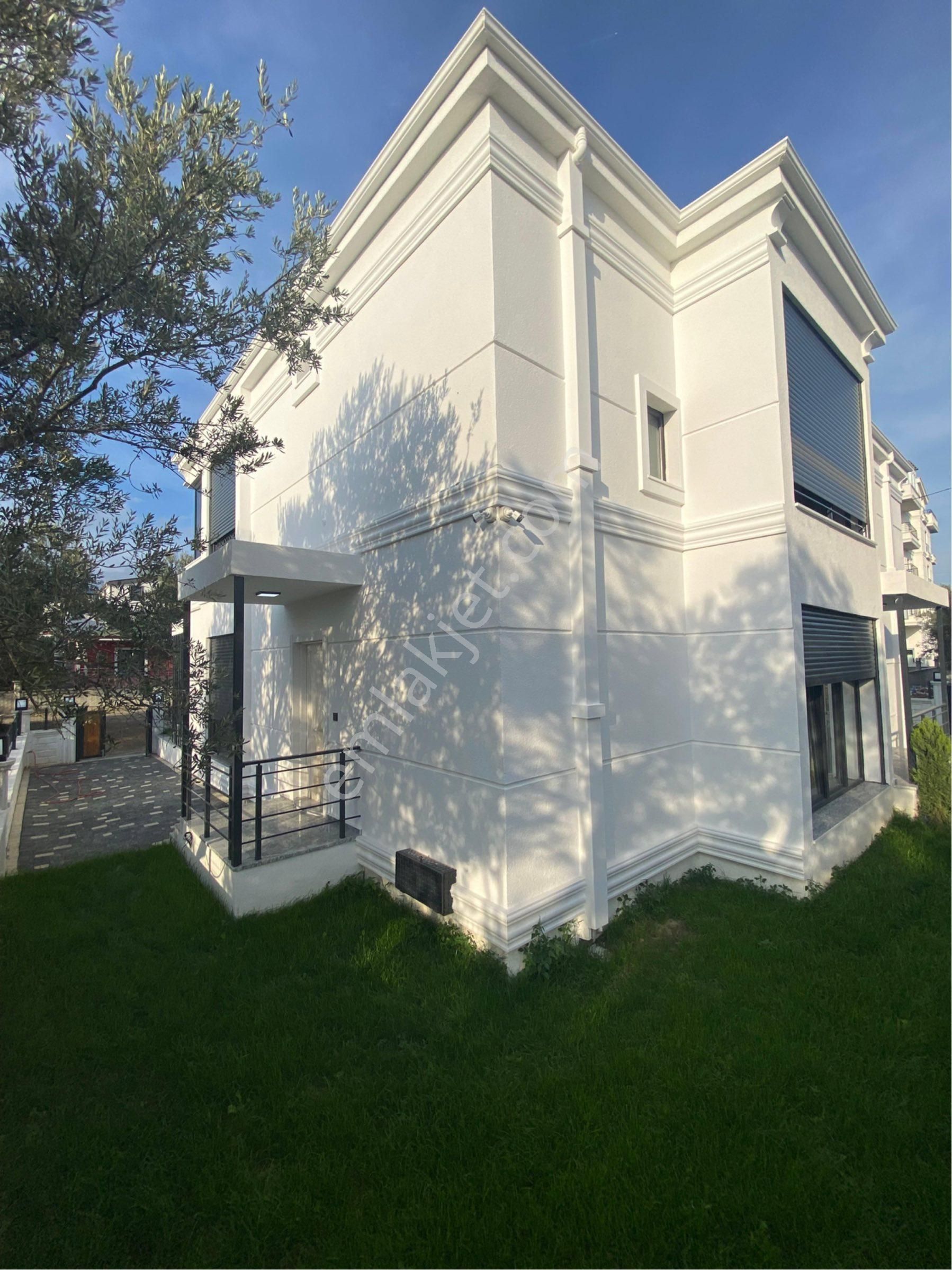 Cadde'den Kazdağları Manzaralı Ultra Şık 4+1 Satılık Villa - Görsel 17