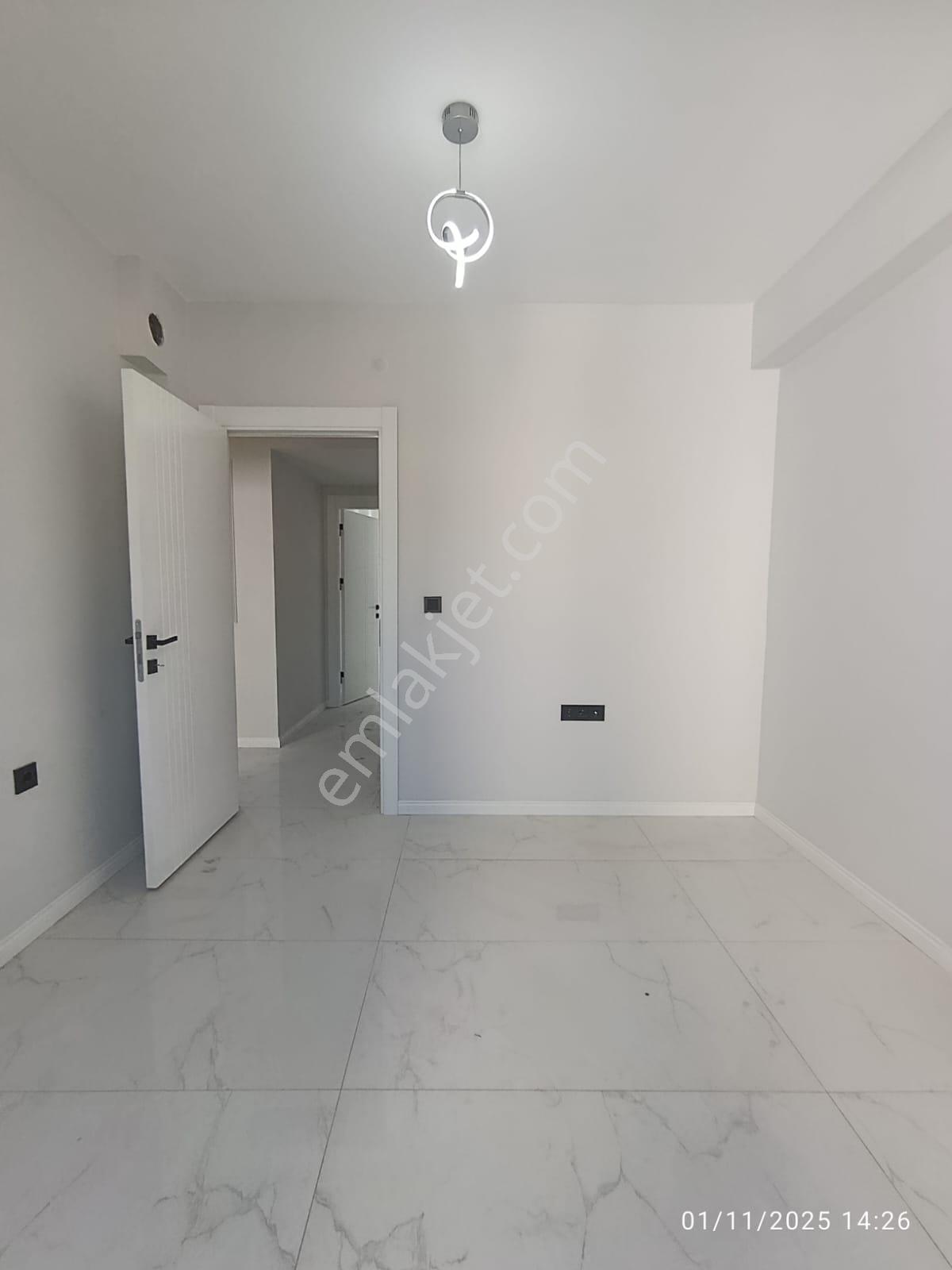 Çamlıca Mahallesinde 3+1 Ultra Lüks Satılık Daire - Görsel 18
