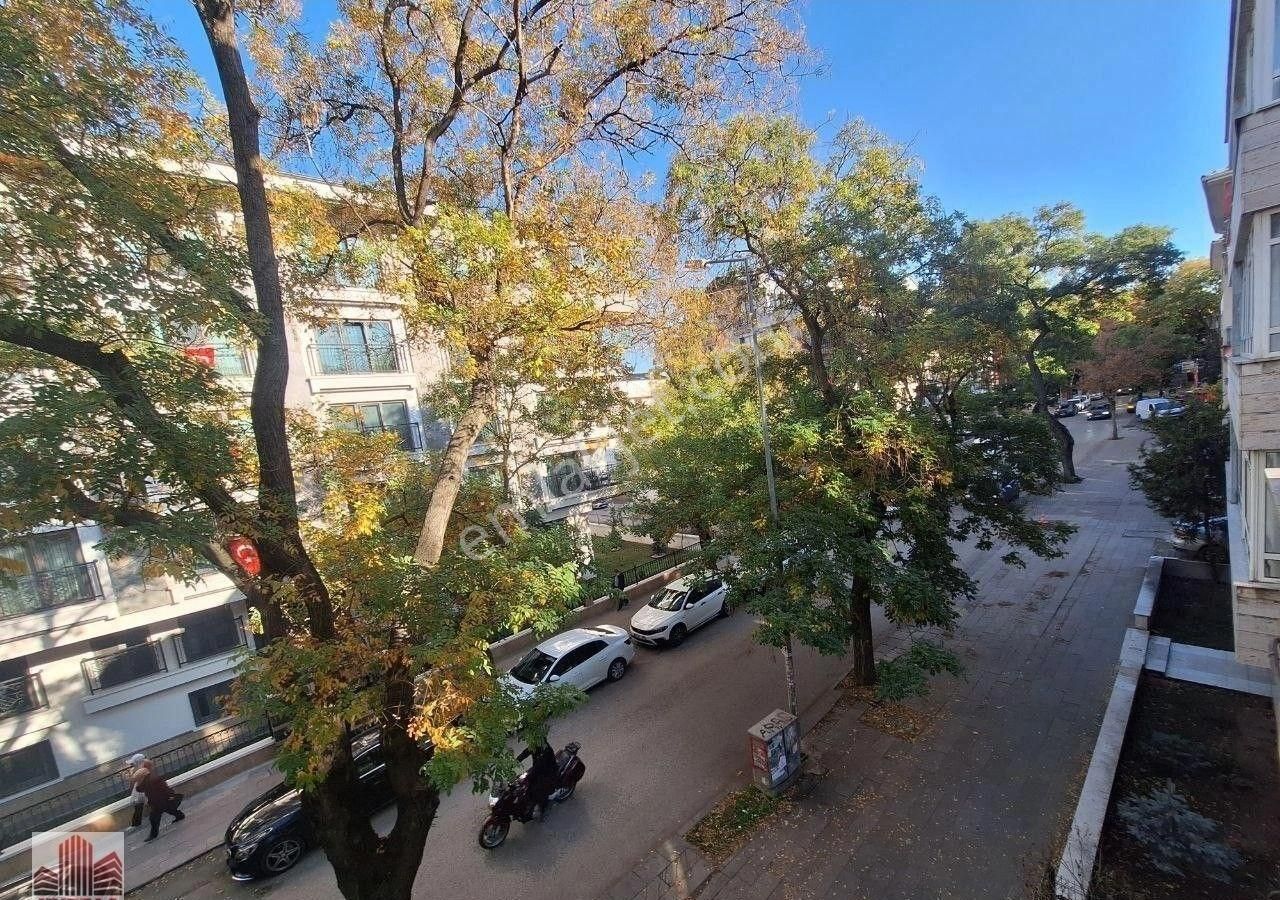 Bahçelievler'de 3+1 Ara Katta, Ön Cephe, Kapalı Balkonlu - Görsel 30