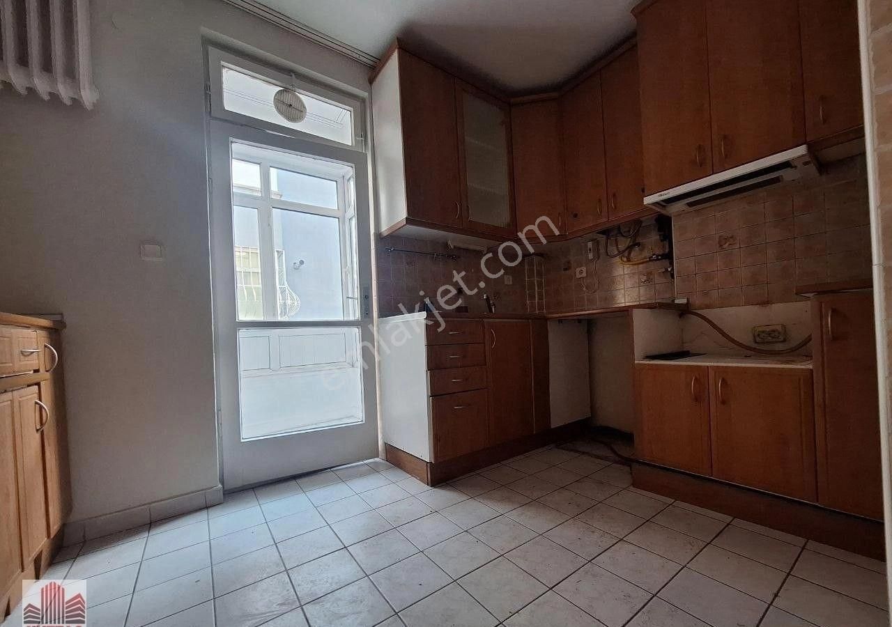 Bahçelievler'de 3+1 Ara Katta, Ön Cephe, Kapalı Balkonlu - Görsel 20