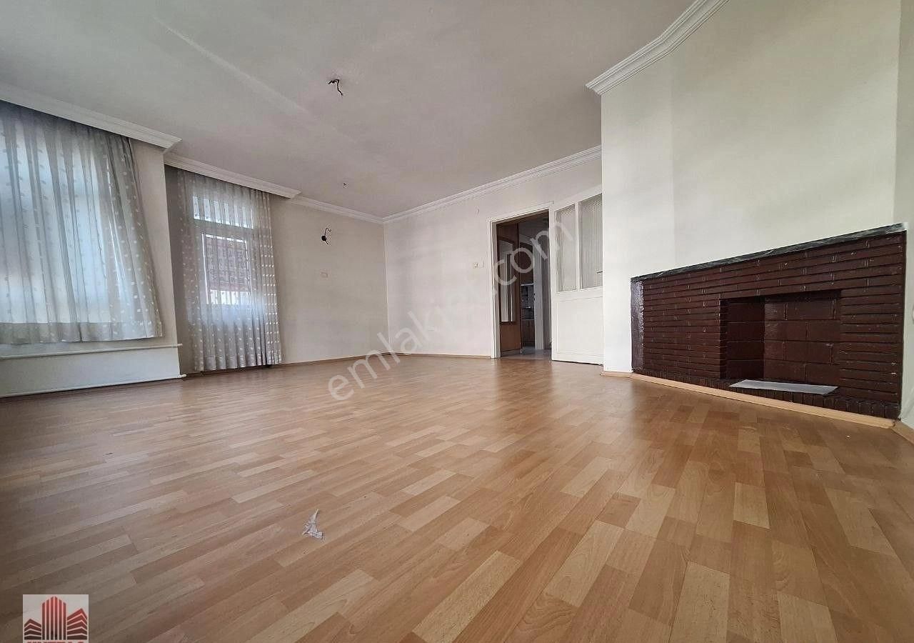 Bahçelievler'de 3+1 Ara Katta, Ön Cephe, Kapalı Balkonlu - Görsel 27