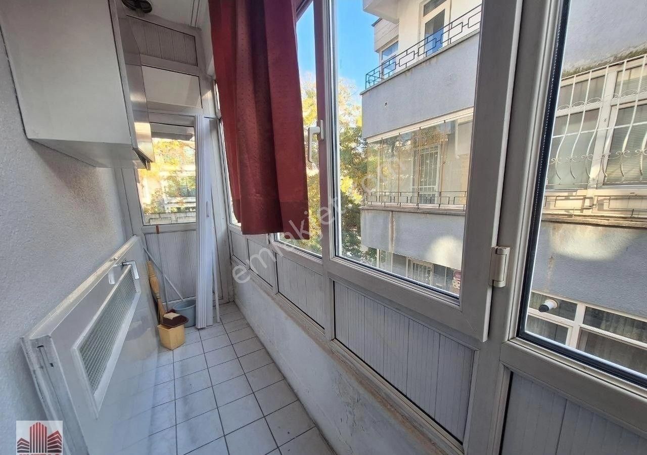 Bahçelievler'de 3+1 Ara Katta, Ön Cephe, Kapalı Balkonlu - Görsel 3