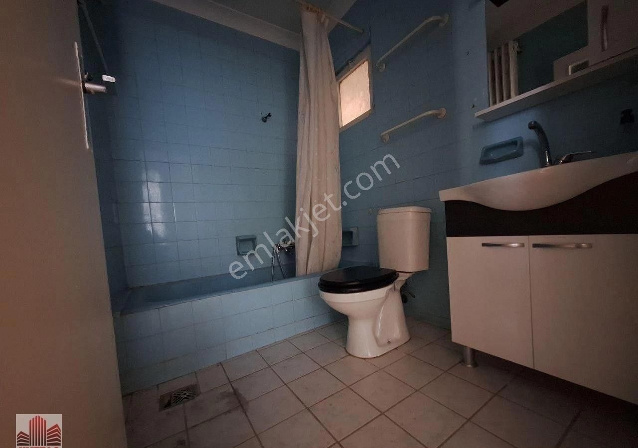 Bahçelievler'de 3+1 Ara Katta, Ön Cephe, Kapalı Balkonlu - Görsel 26