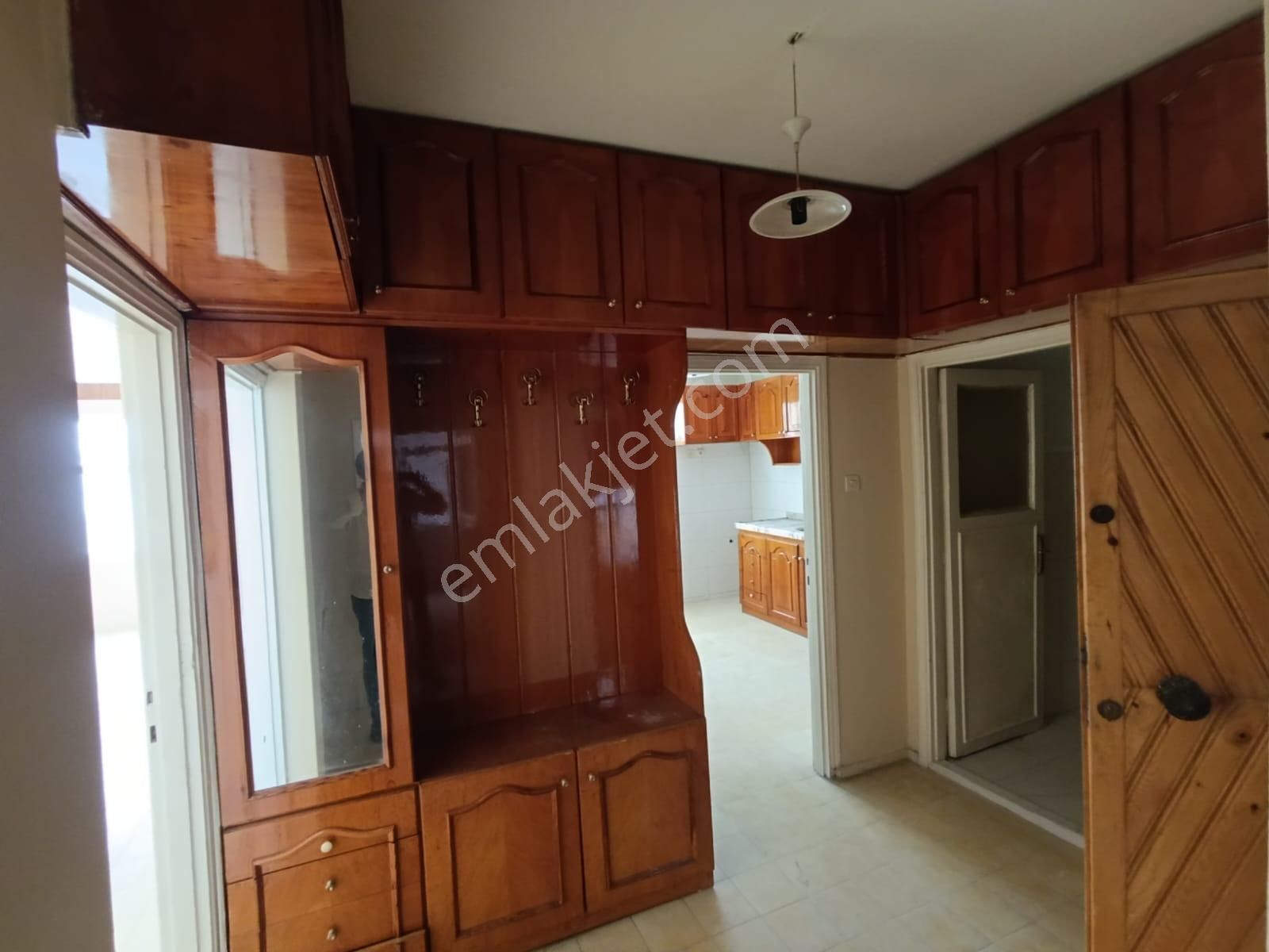 Remax Toros'tan Palmiye Mh'de Denize Yakın Geniş 4+1 Daire - Görsel 5