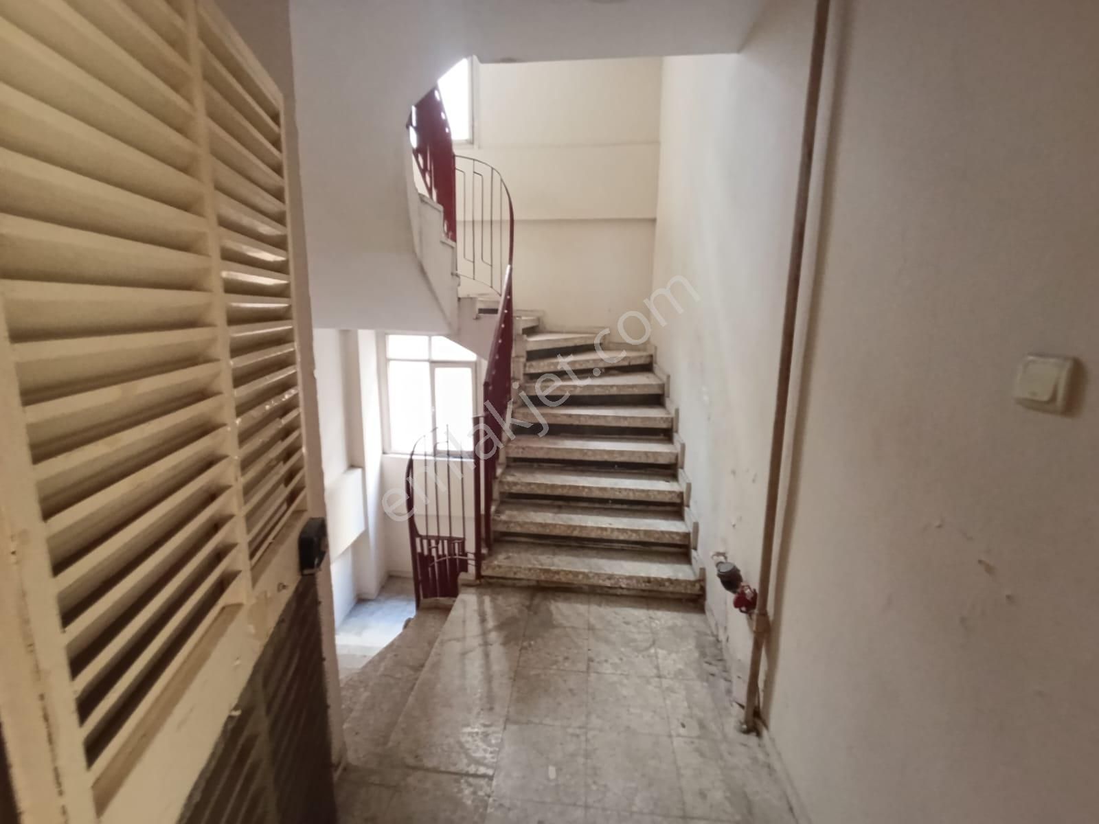 Remax Toros'tan Palmiye Mh'de Denize Yakın Geniş 4+1 Daire - Görsel 25