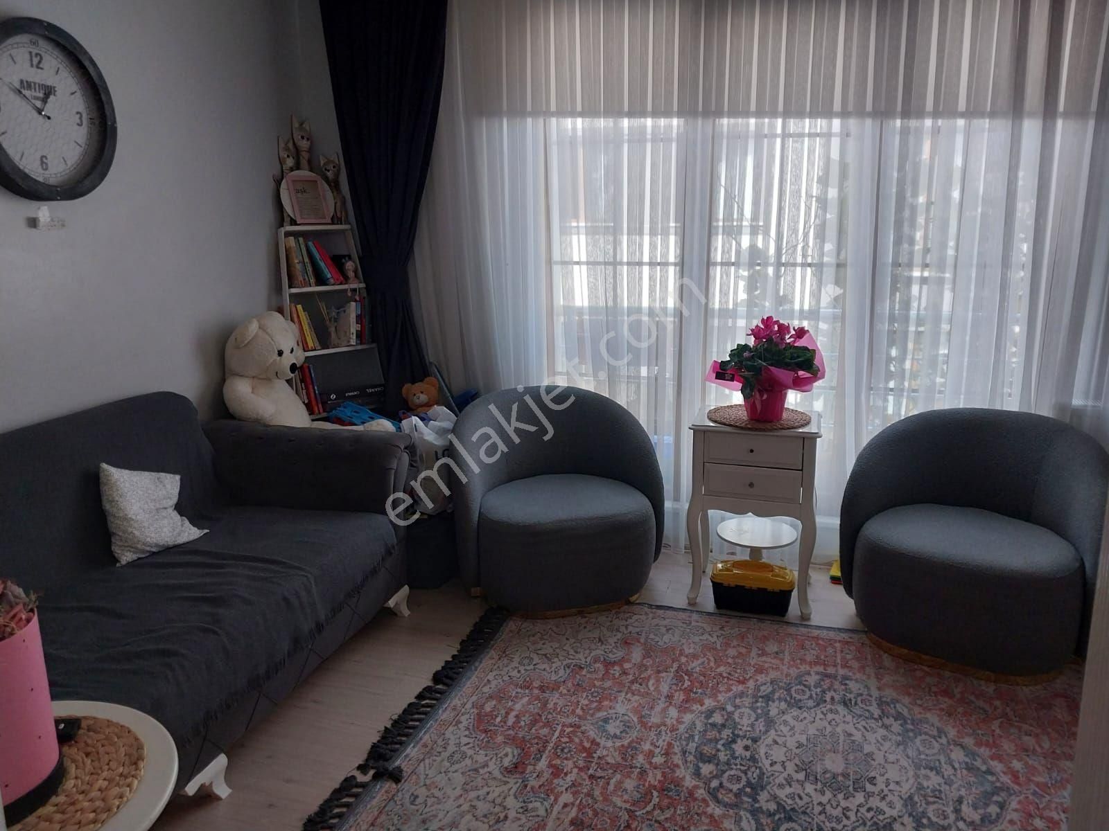 Hamidiye Orkent Sitesi Yanı Genç Binada Asansörlü 2+1 Ara Kat - Görsel 4