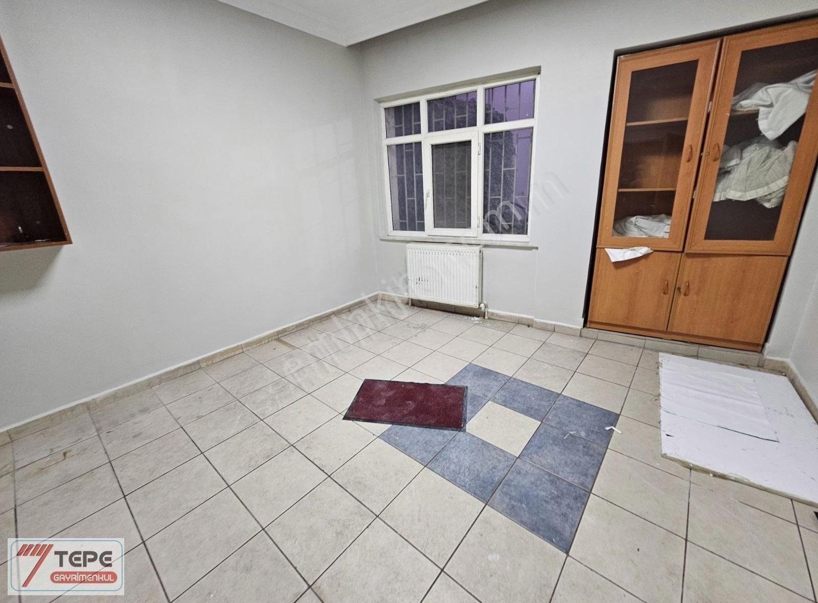 Aksaray Pertevniyal Lisesinin Yanında İşyerine Kiralık 3+1 - Görsel 5