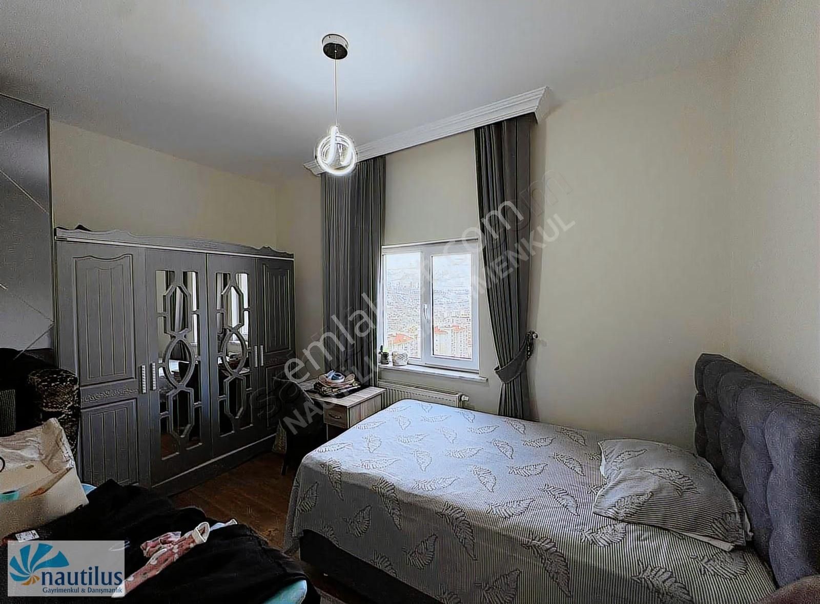 Bahçeşehir Vaditepe 1. Bölge Satılık Tadilatlı Manzaralı 2+1 - Görsel 9