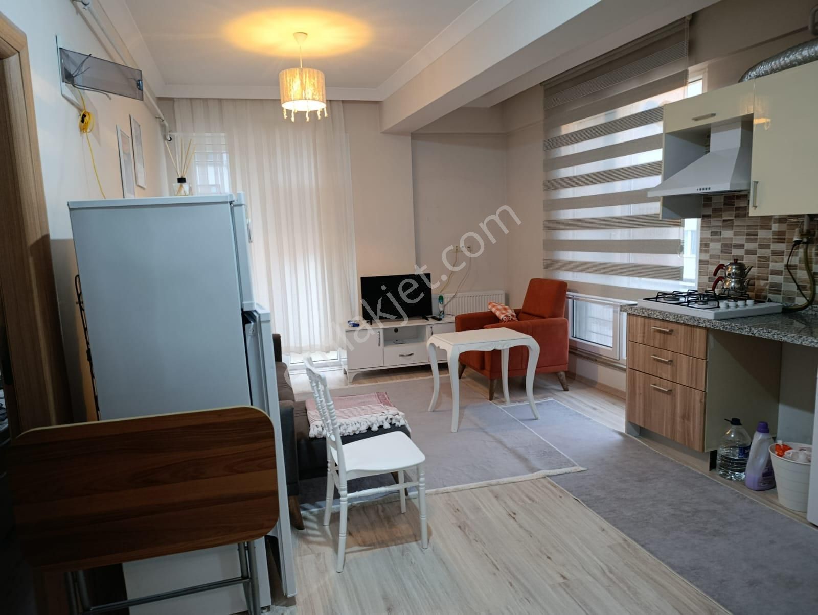 Bandırma Zen Emlaktan Full Eşyalı Fırsat Kiralık 1+ 1 - Görsel 6