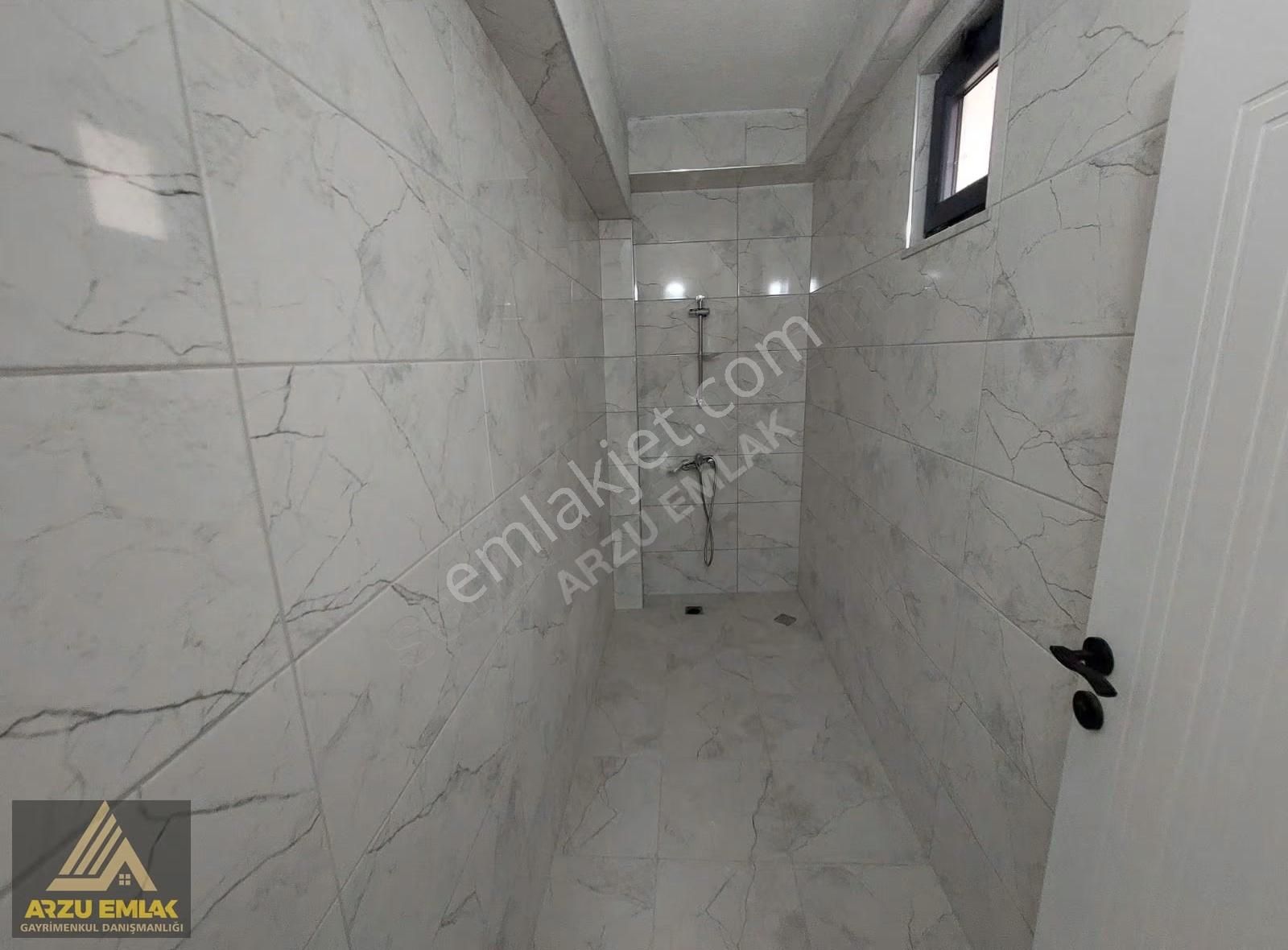 Arzu Emlaktan Yunusemre Mah. Satılık Sıfır 3+1 Ebeveyn Banyolu - Görsel 6