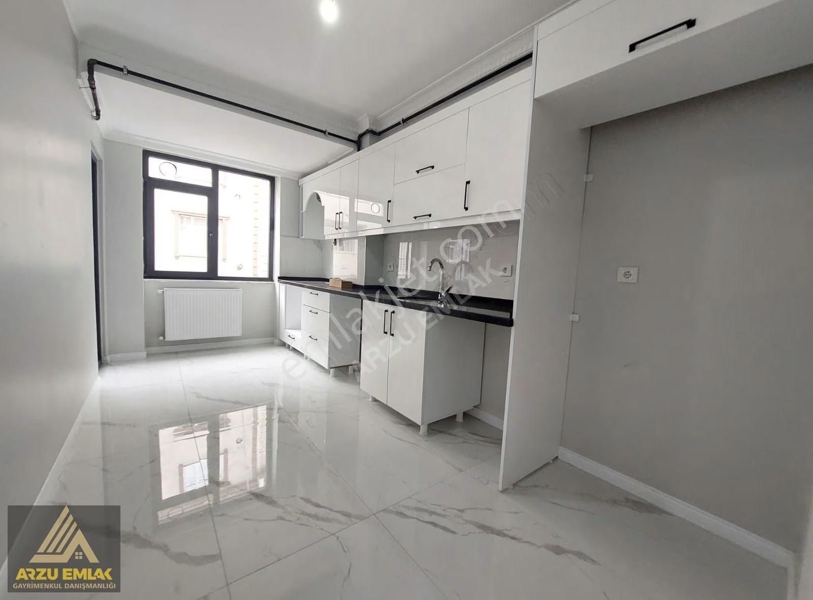 Arzu Emlaktan Yunusemre Mah. Satılık Sıfır 3+1 Ebeveyn Banyolu - Görsel 15