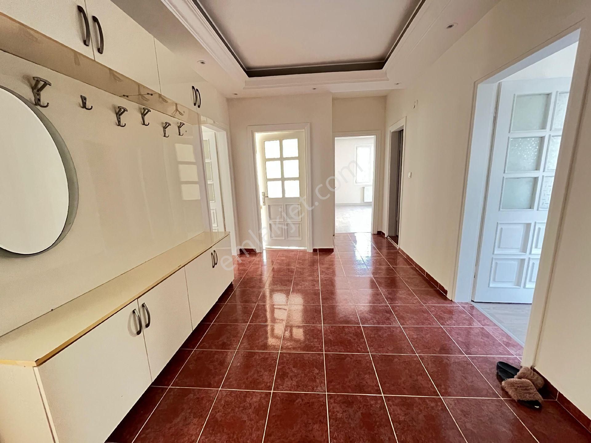 Kavacık Merkezde Kaptnlar Mah. 140 M 3+1 Arakat Kiralık Daire - Görsel 8