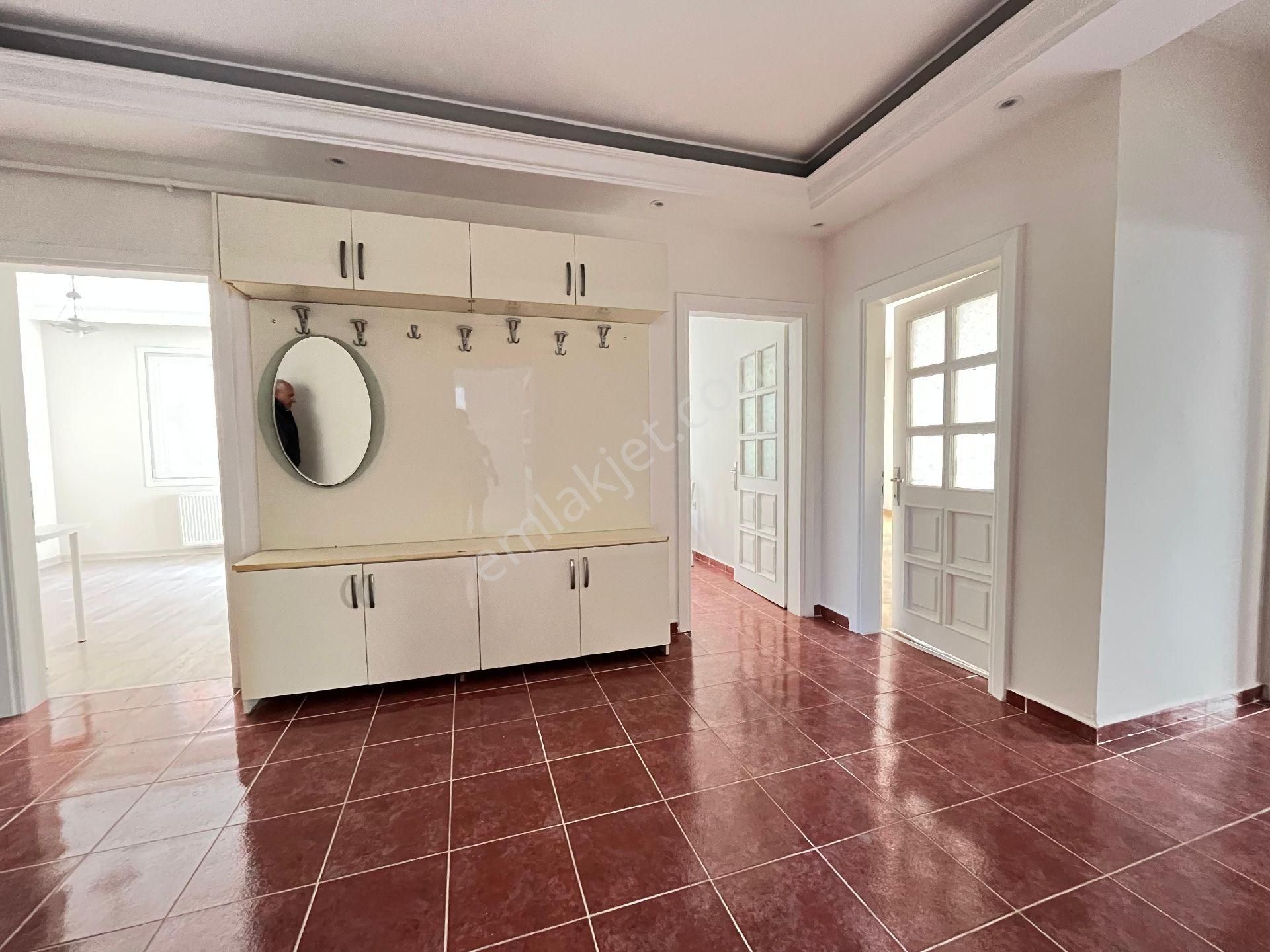 Kavacık Merkezde Kaptnlar Mah. 140 M 3+1 Arakat Kiralık Daire - Görsel 13