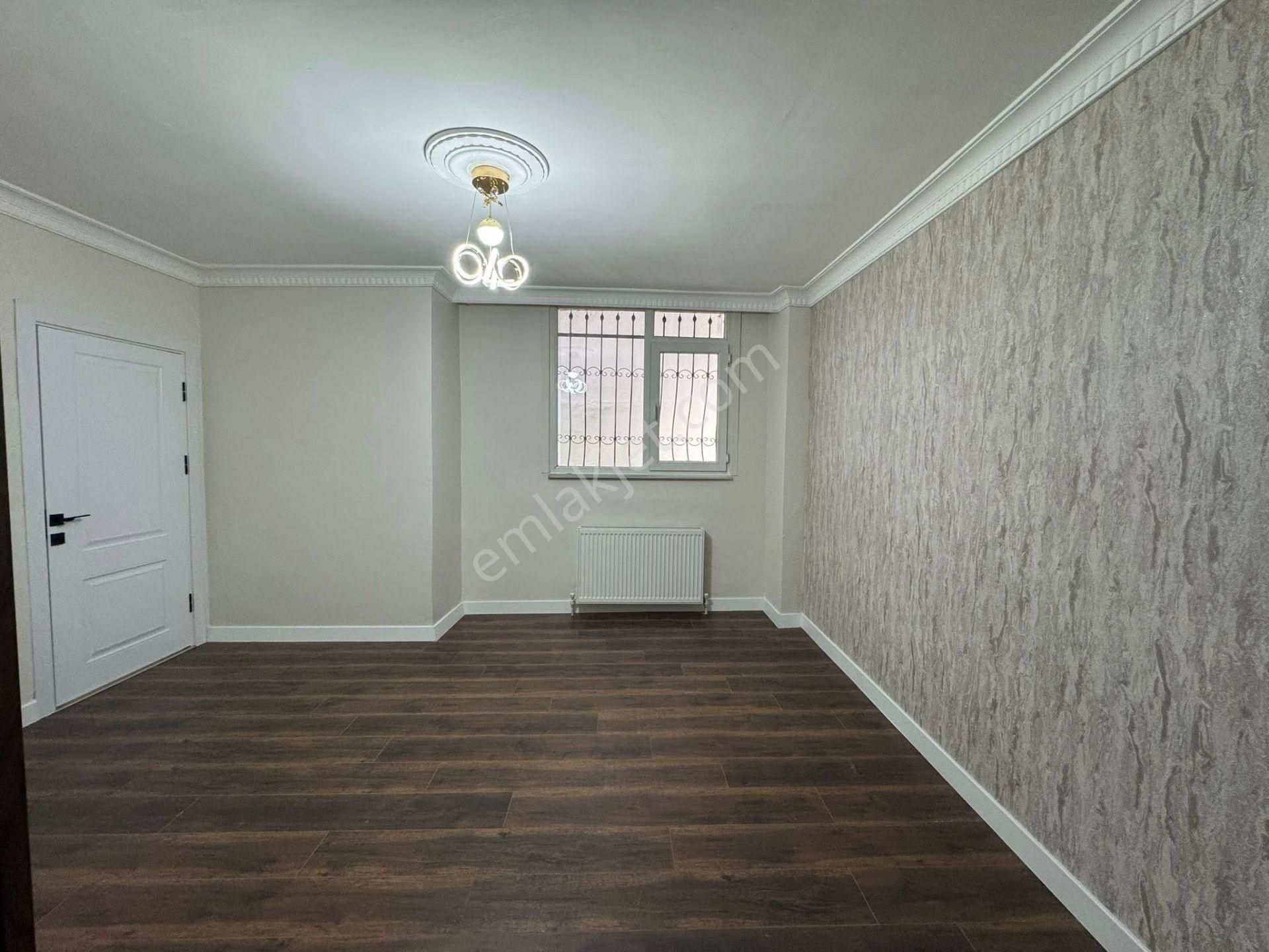 Metrobüs Yakın Bütik Site İçinde 2+1 Bahçeli Ferah Satılık Daire - Görsel 4