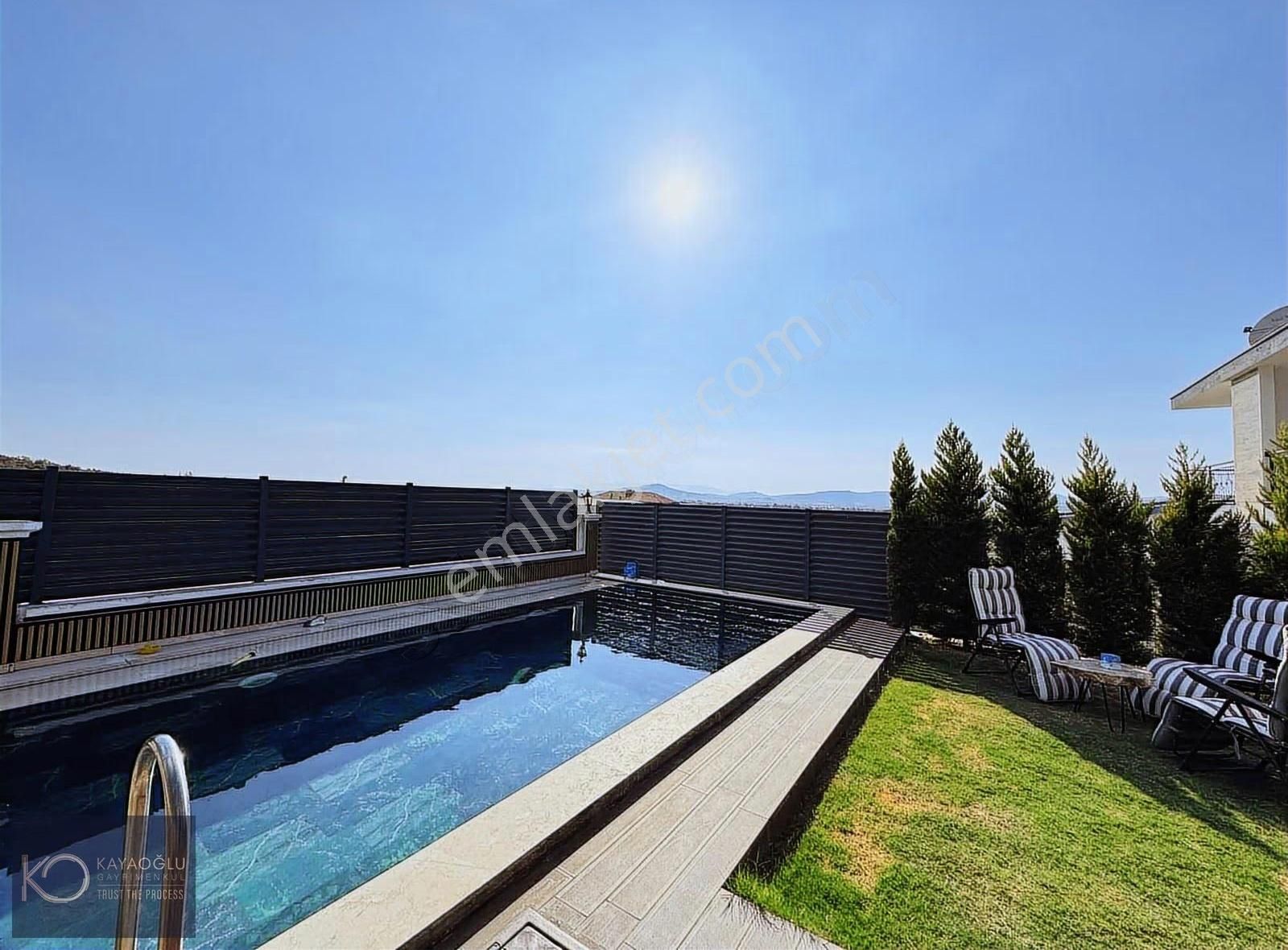 Foça Kozbeyli Kavşağına Çok Yakın Müstakil Havuzlu Villa - Görsel 6