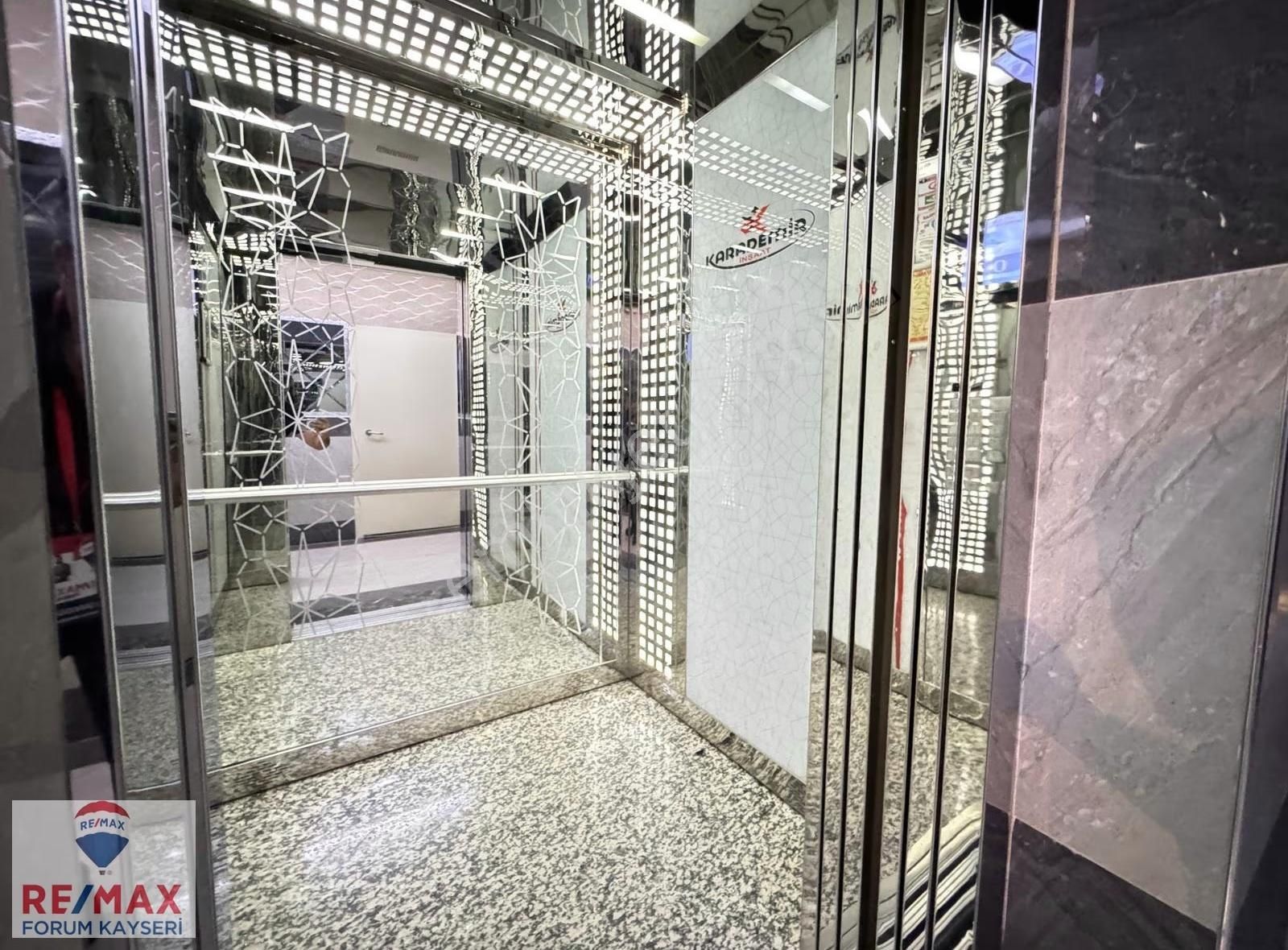 Talas Mevlana Mahallesinde Mükemmel Konumda Satılık 4+1 Daire - Görsel 10