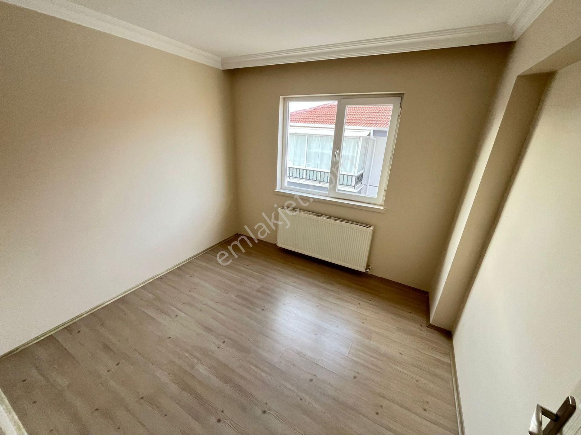 Ufuktepe Mahallesi'nde Cadde Üzerinde Full Yapılı 3+1 Daire! - Görsel 16
